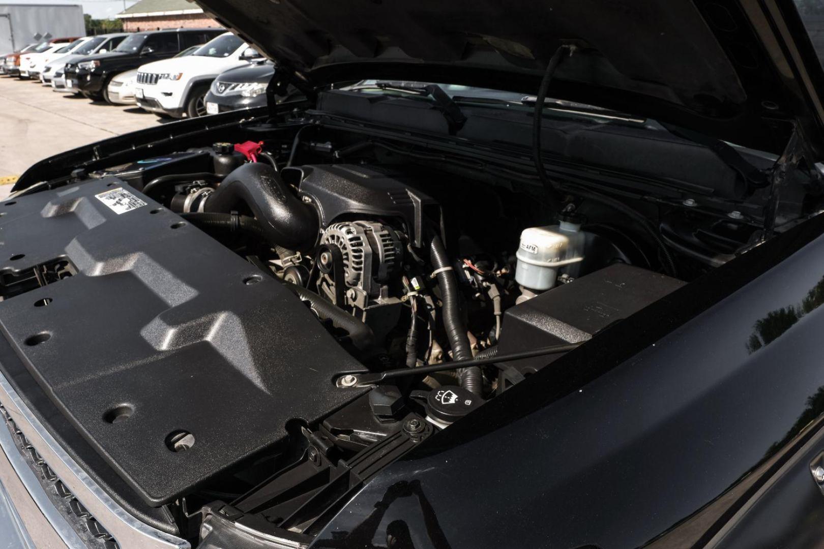 2011 Black Chevrolet Silverado 1500 LT Crew Cab 4WD (3GCPKSE36BG) with an 5.3L V8 OHV 16V FFV engine, 6-Speed Automatic transmission, located at 2401 E Main St., Grand Prairie, TX, 75050, (972) 262-4440, 32.748981, -96.969643 - Photo#52