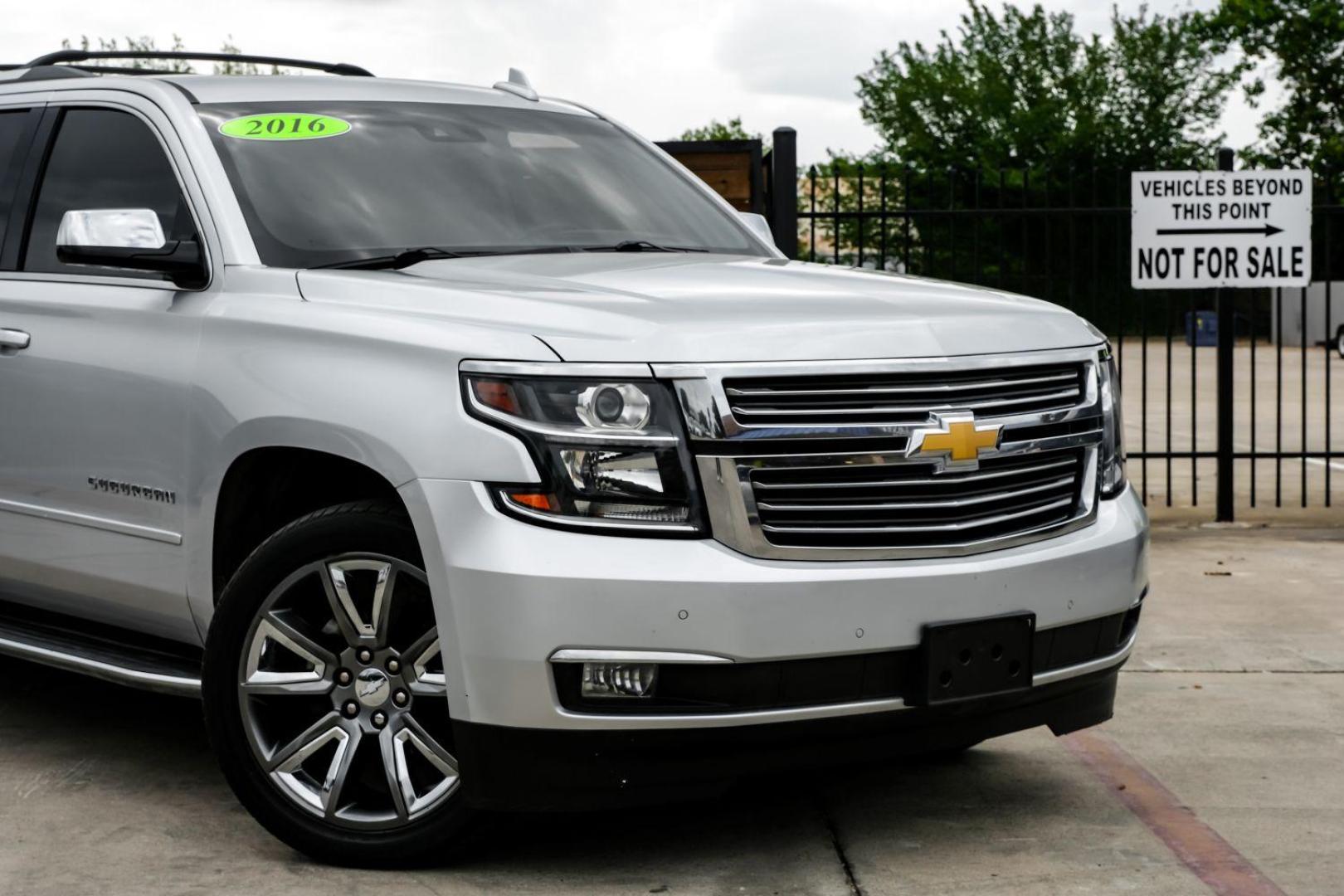 2016 SILVER Chevrolet Suburban LTZ 2WD (1GNSCJKC0GR) with an 5.3L V8 OHV 16V engine, 6-Speed Automatic transmission, located at 2401 E Main St., Grand Prairie, TX, 75050, (972) 262-4440, 32.748981, -96.969643 - Photo#10