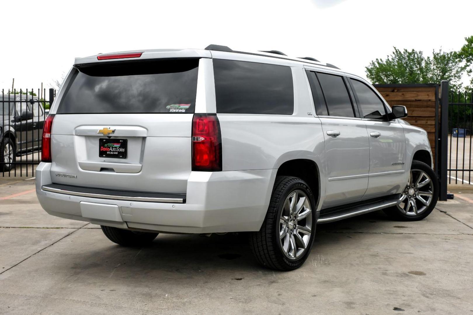 2016 SILVER Chevrolet Suburban LTZ 2WD (1GNSCJKC0GR) with an 5.3L V8 OHV 16V engine, 6-Speed Automatic transmission, located at 2401 E Main St., Grand Prairie, TX, 75050, (972) 262-4440, 32.748981, -96.969643 - Photo#12