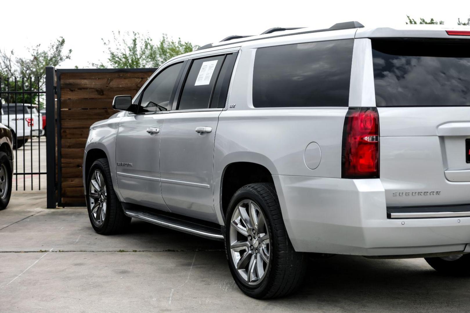 2016 SILVER Chevrolet Suburban LTZ 2WD (1GNSCJKC0GR) with an 5.3L V8 OHV 16V engine, 6-Speed Automatic transmission, located at 2401 E Main St., Grand Prairie, TX, 75050, (972) 262-4440, 32.748981, -96.969643 - Photo#17