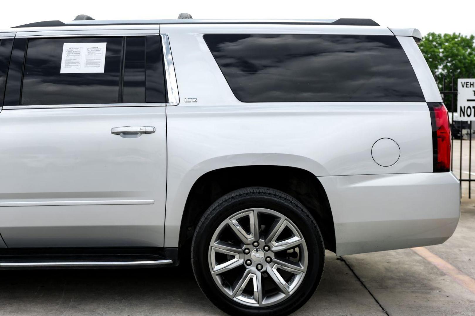 2016 SILVER Chevrolet Suburban LTZ 2WD (1GNSCJKC0GR) with an 5.3L V8 OHV 16V engine, 6-Speed Automatic transmission, located at 2401 E Main St., Grand Prairie, TX, 75050, (972) 262-4440, 32.748981, -96.969643 - Photo#21