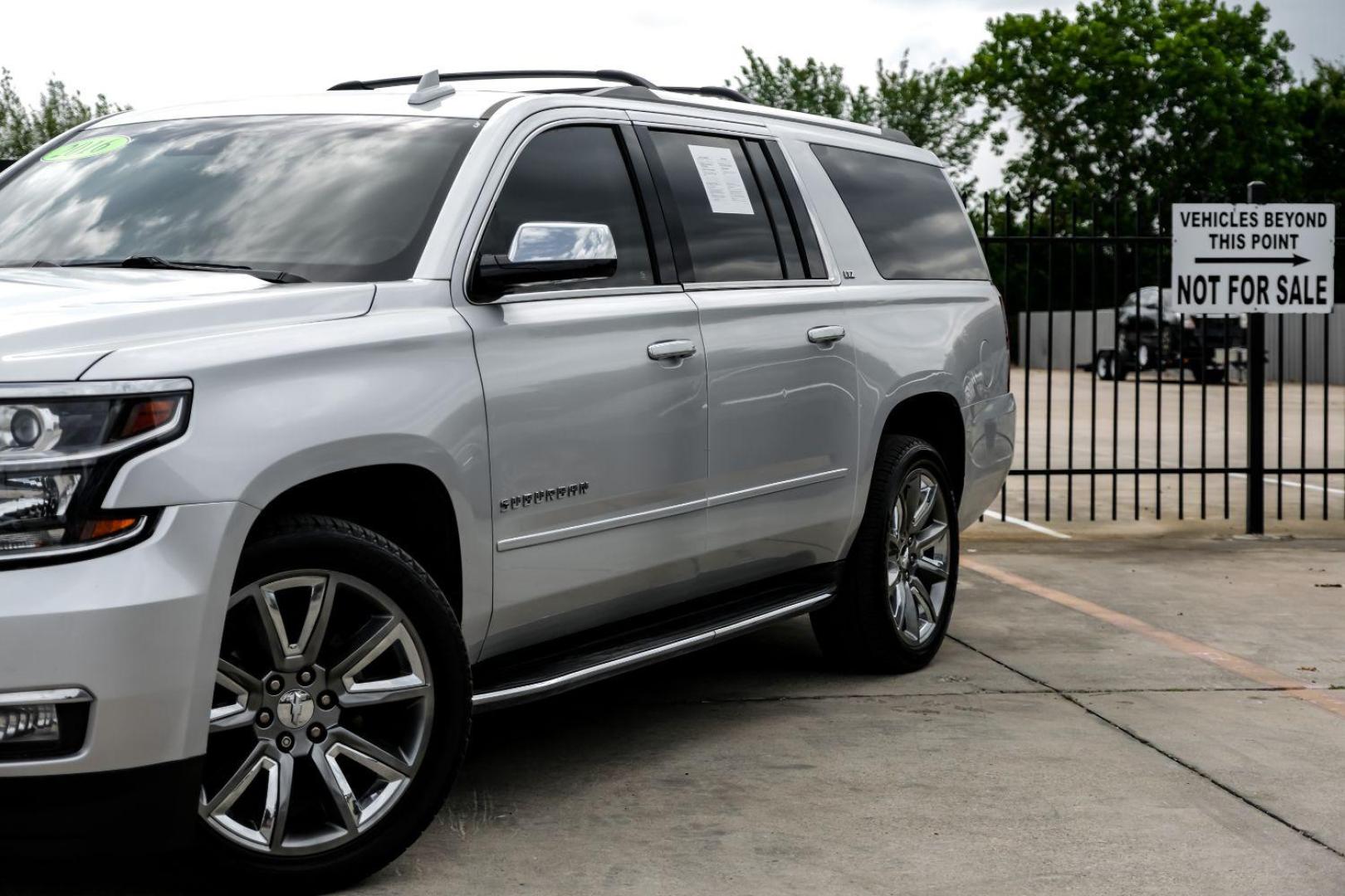 2016 SILVER Chevrolet Suburban LTZ 2WD (1GNSCJKC0GR) with an 5.3L V8 OHV 16V engine, 6-Speed Automatic transmission, located at 2401 E Main St., Grand Prairie, TX, 75050, (972) 262-4440, 32.748981, -96.969643 - Photo#6