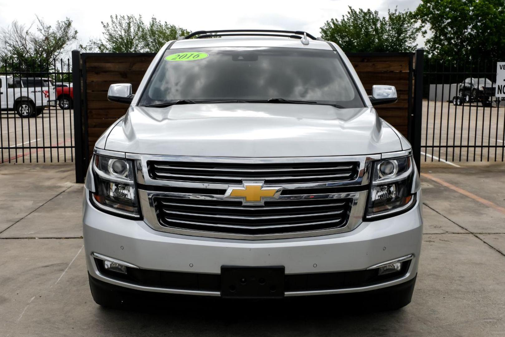 2016 SILVER Chevrolet Suburban LTZ 2WD (1GNSCJKC0GR) with an 5.3L V8 OHV 16V engine, 6-Speed Automatic transmission, located at 2401 E Main St., Grand Prairie, TX, 75050, (972) 262-4440, 32.748981, -96.969643 - Photo#7