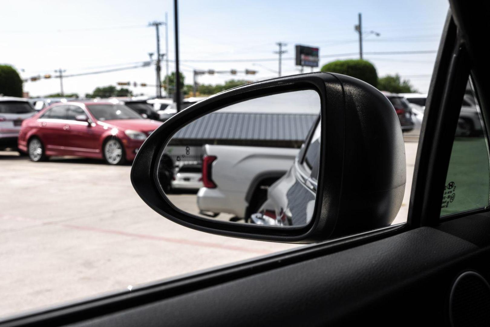 2020 GRAY Hyundai Sonata SEL (5NPEF4JA9LH) with an 2.5L L4 DOHC 16V engine, 8-Speed Automatic transmission, located at 2401 E Main St., Grand Prairie, TX, 75050, (972) 262-4440, 32.748981, -96.969643 - Photo#50