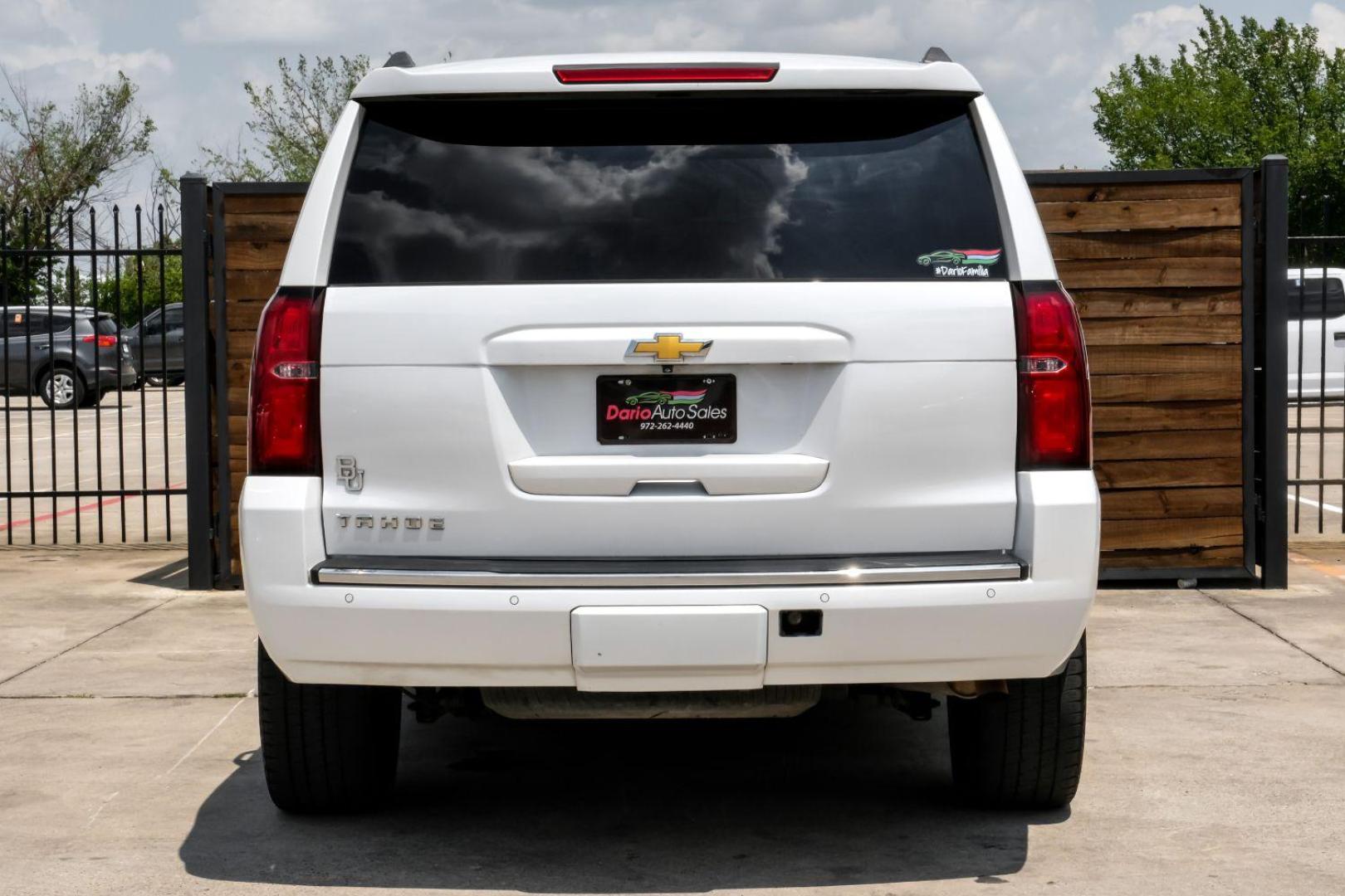 2016 White Chevrolet Tahoe LTZ 2WD (1GNSCCKC9GR) with an 5.3L V8 OHV 16V engine, 6-Speed Automatic transmission, located at 2401 E Main St., Grand Prairie, TX, 75050, (972) 262-4440, 32.748981, -96.969643 - Photo#11