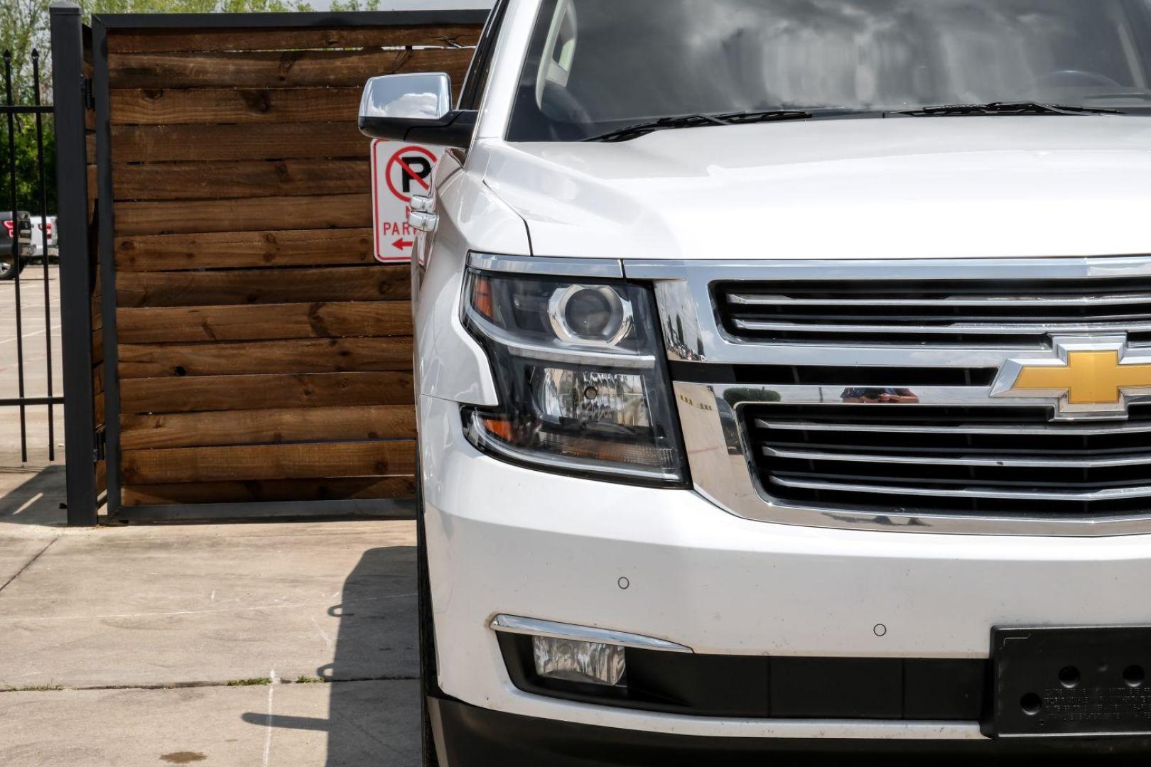 2016 White Chevrolet Tahoe LTZ 2WD (1GNSCCKC9GR) with an 5.3L V8 OHV 16V engine, 6-Speed Automatic transmission, located at 2401 E Main St., Grand Prairie, TX, 75050, (972) 262-4440, 32.748981, -96.969643 - Photo#46