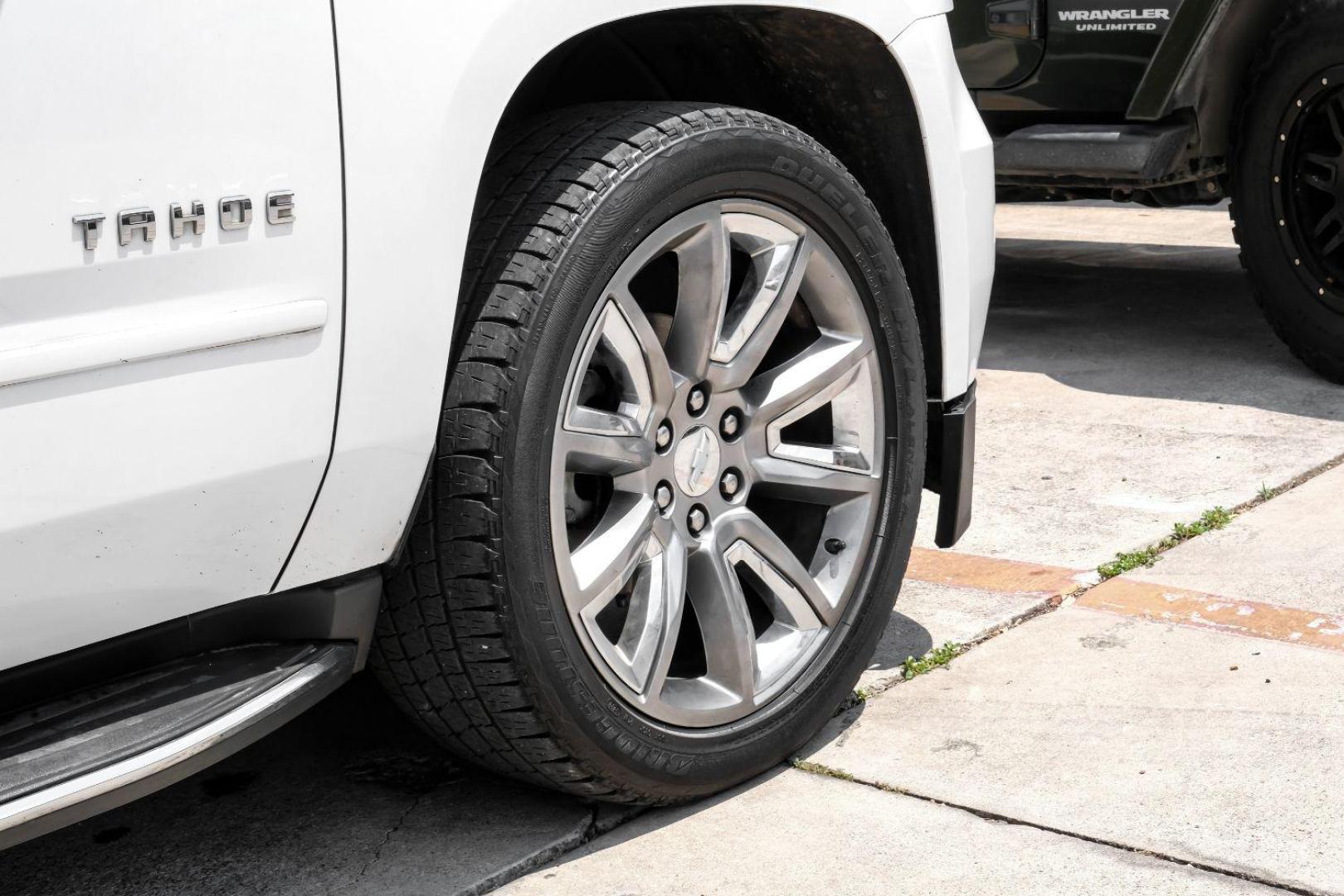 2016 White Chevrolet Tahoe LTZ 2WD (1GNSCCKC9GR) with an 5.3L V8 OHV 16V engine, 6-Speed Automatic transmission, located at 2401 E Main St., Grand Prairie, TX, 75050, (972) 262-4440, 32.748981, -96.969643 - Photo#54