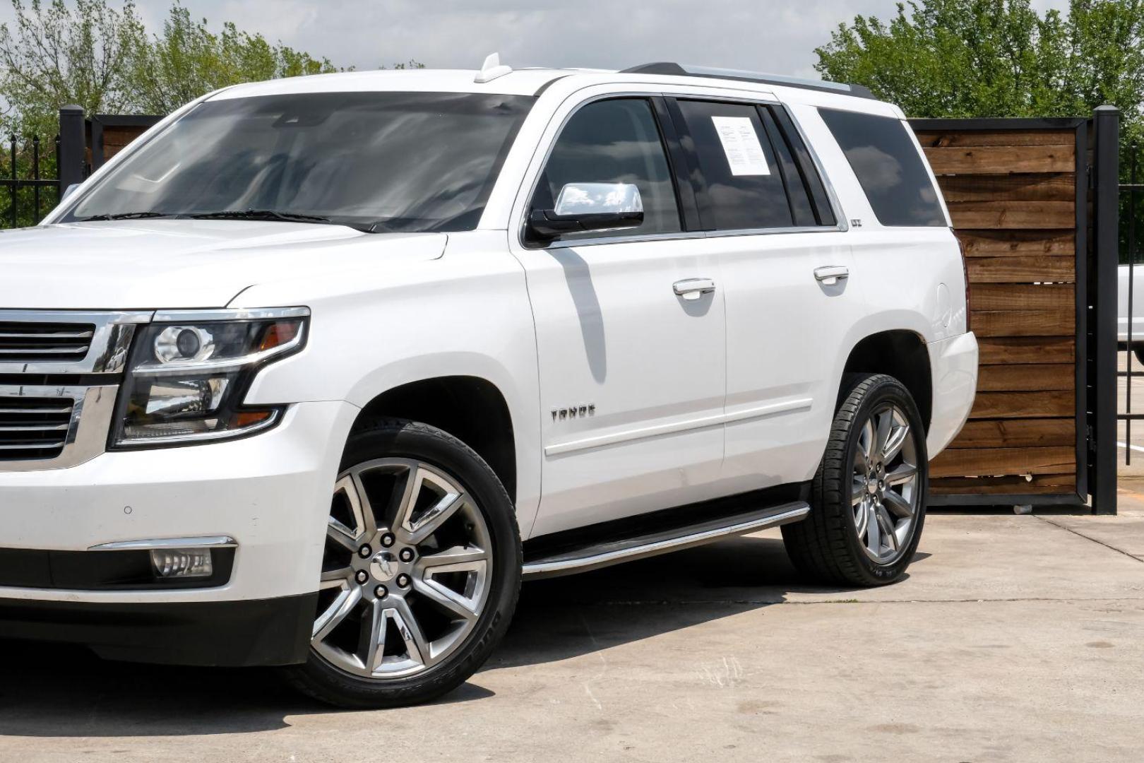 2016 White Chevrolet Tahoe LTZ 2WD (1GNSCCKC9GR) with an 5.3L V8 OHV 16V engine, 6-Speed Automatic transmission, located at 2401 E Main St., Grand Prairie, TX, 75050, (972) 262-4440, 32.748981, -96.969643 - Photo#6