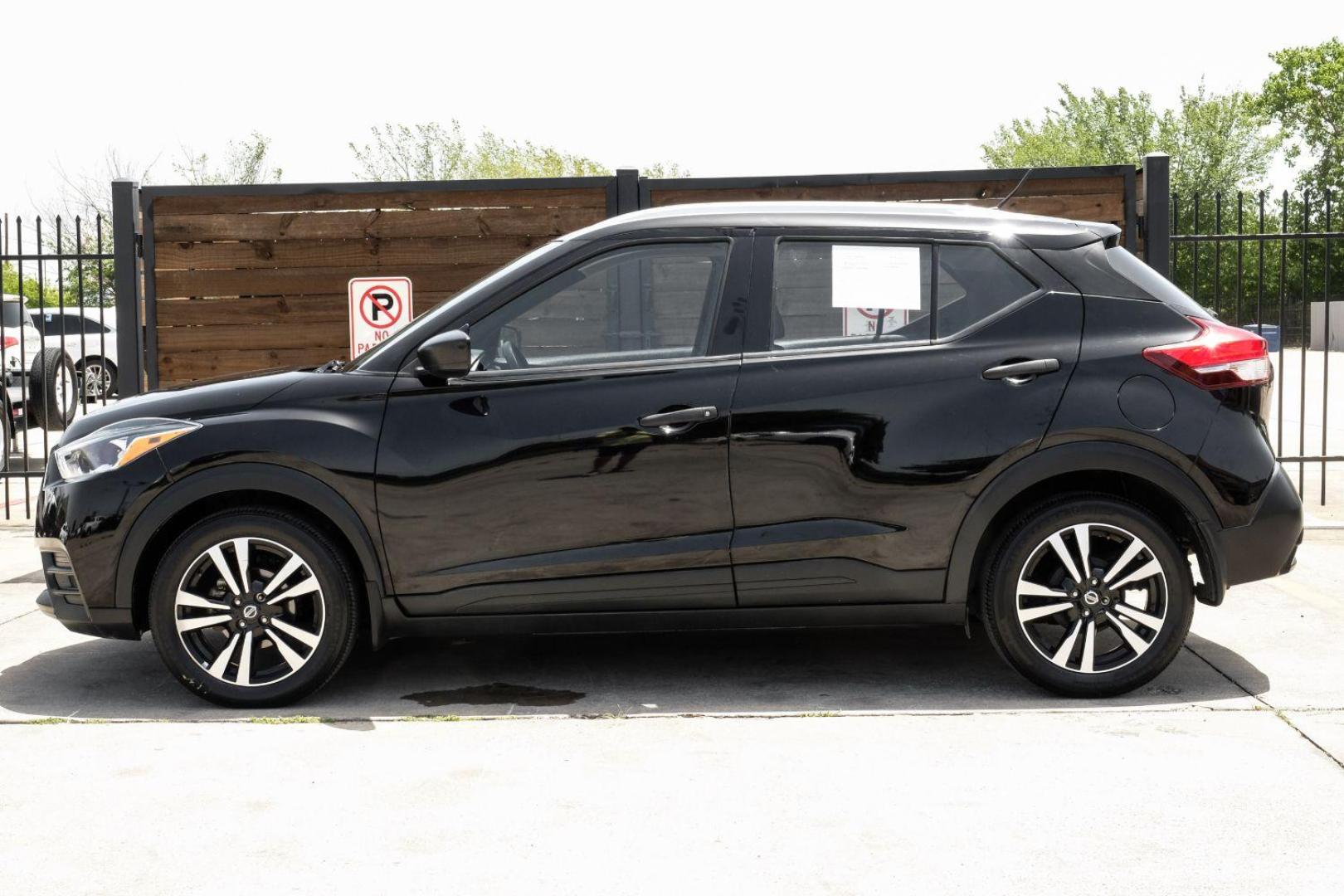 2019 BLACK Nissan Kicks S (3N1CP5CU9KL) with an 1.6L L4 engine, Continuously Variable Transmission transmission, located at 2401 E Main St., Grand Prairie, TX, 75050, (972) 262-4440, 32.748981, -96.969643 - Photo#14