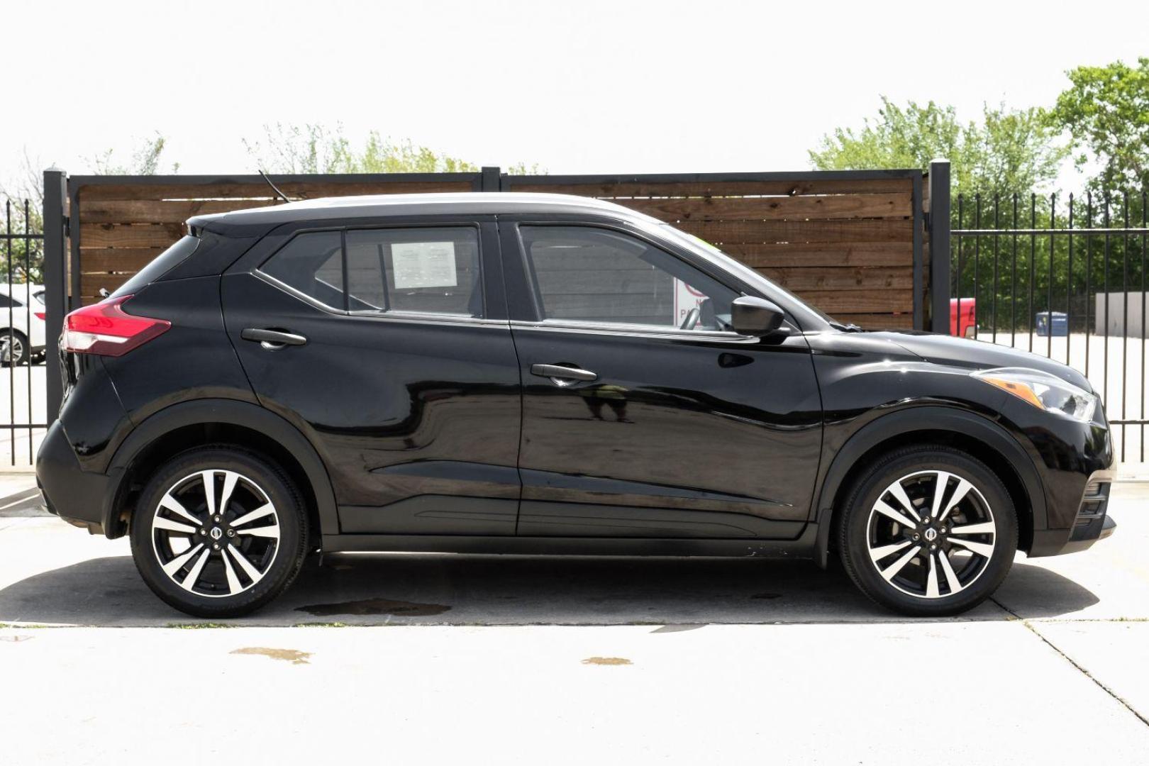 2019 BLACK Nissan Kicks S (3N1CP5CU9KL) with an 1.6L L4 engine, Continuously Variable Transmission transmission, located at 2401 E Main St., Grand Prairie, TX, 75050, (972) 262-4440, 32.748981, -96.969643 - Photo#8