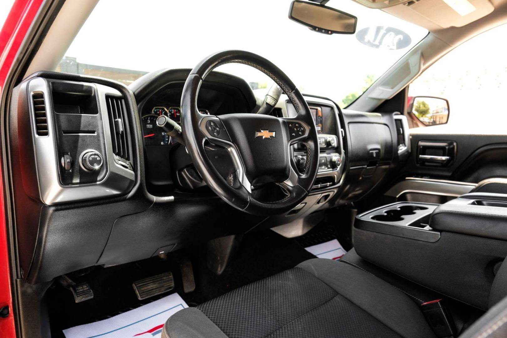 2014 Red Chevrolet Silverado 1500 1LT Double Cab 2WD (1GCRCREC4EZ) with an 5.3L V8 OHV 16V engine, 6-Speed Automatic transmission, located at 2401 E Main St., Grand Prairie, TX, 75050, (972) 262-4440, 32.748981, -96.969643 - Photo#2