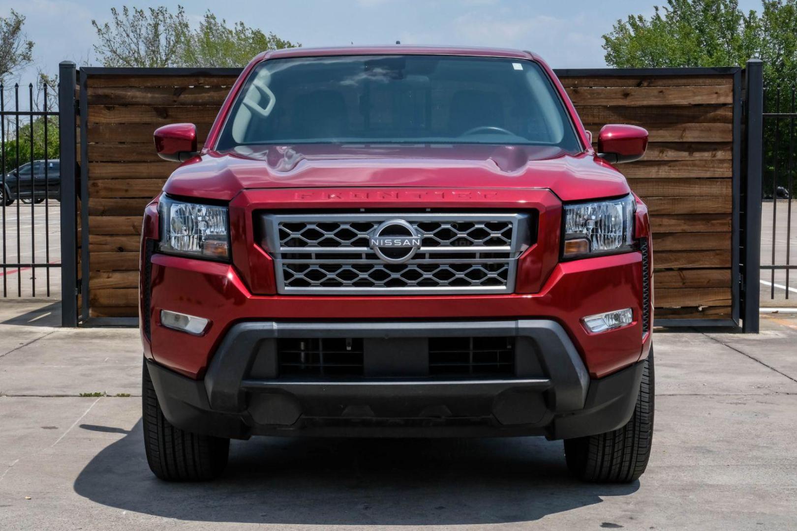 2023 red Nissan Frontier SV Crew Cab 2WD (1N6ED1EJ0PN) with an 3.8L V6 DOHC 24V engine, 9-Speed Automatic transmission, located at 2401 E Main St., Grand Prairie, TX, 75050, (972) 262-4440, 32.748981, -96.969643 - Photo#6