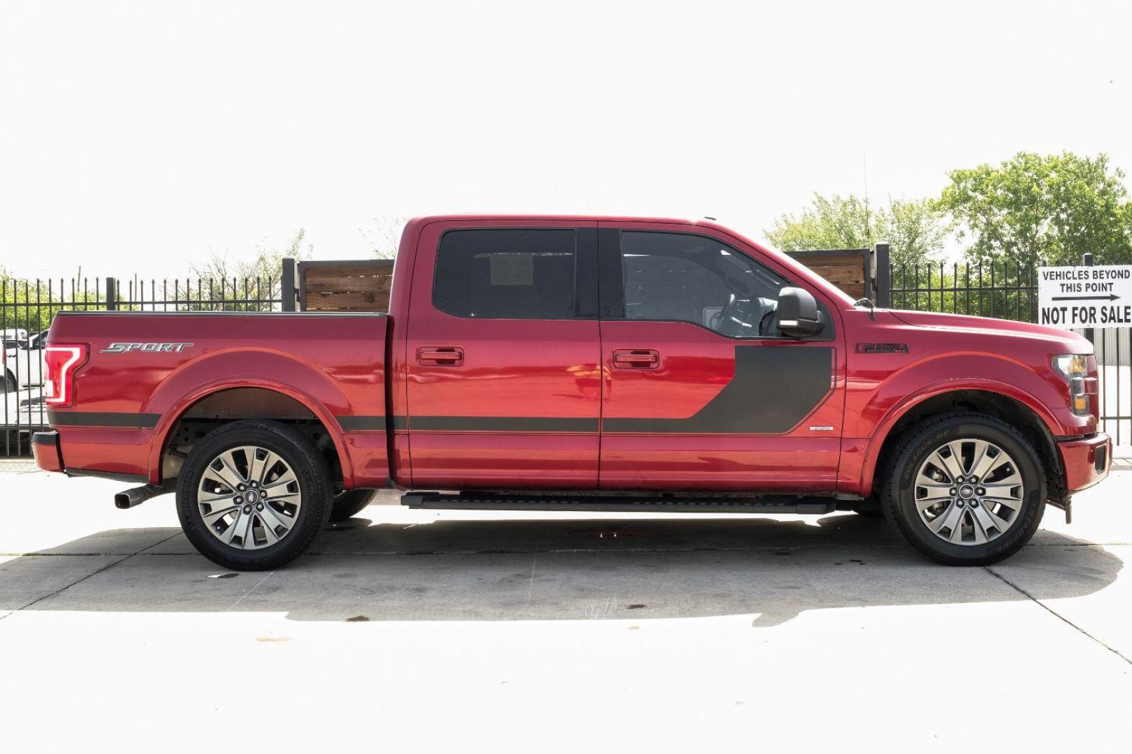 2017 red Ford F-150 XLT SuperCrew 6.5-ft. Bed 2WD (1FTEW1CPXHF) with an 2.7L V6 DOHC 24V engine, 6-Speed Automatic transmission, located at 2401 E Main St., Grand Prairie, TX, 75050, (972) 262-4440, 32.748981, -96.969643 - Photo#9