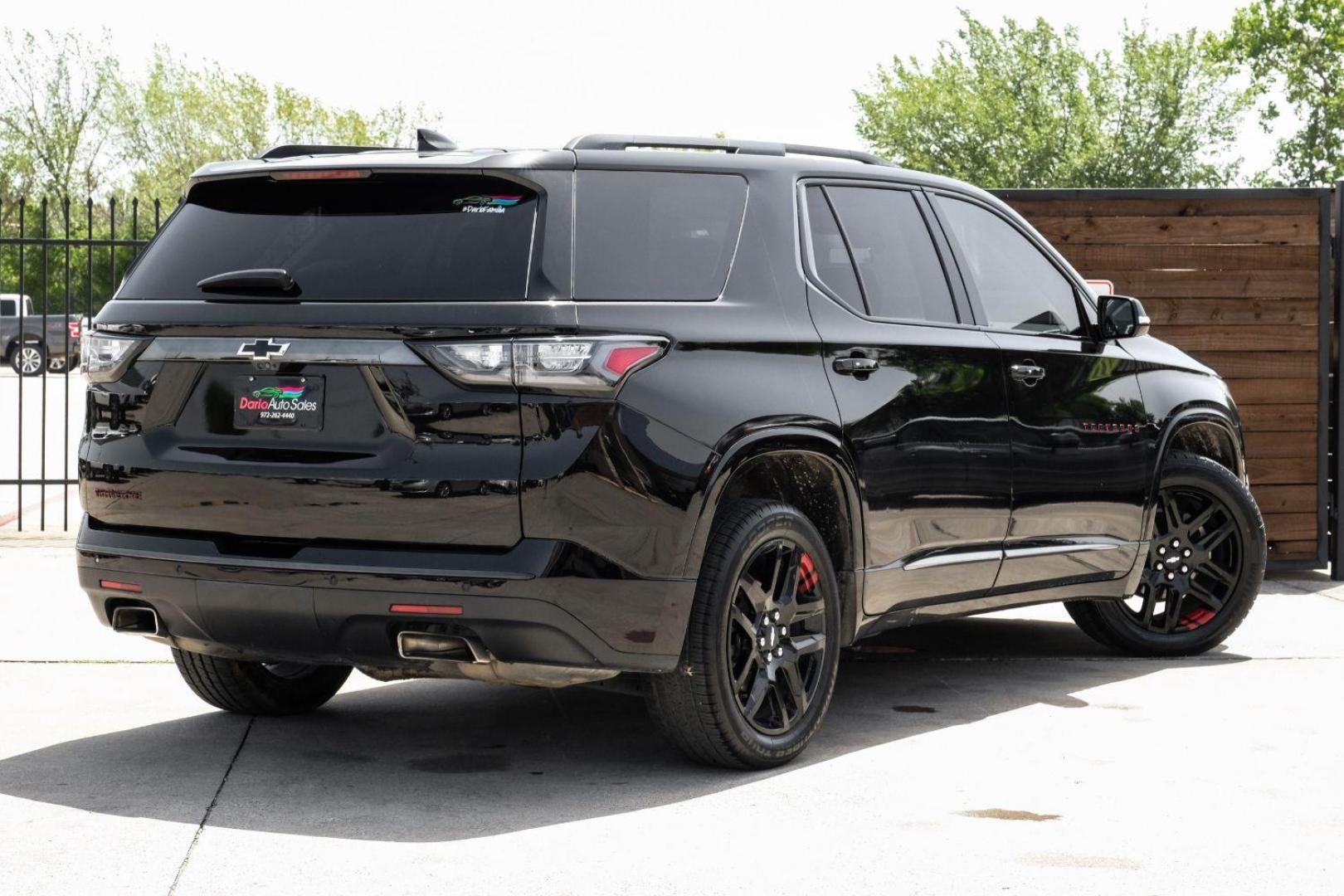 2019 Black Chevrolet Traverse Premier FWD (1GNERKKW0KJ) with an 3.6L V6 DOHC 24V engine, 9-Speed Automatic transmission, located at 2401 E Main St., Grand Prairie, TX, 75050, (972) 262-4440, 32.748981, -96.969643 - Photo#10