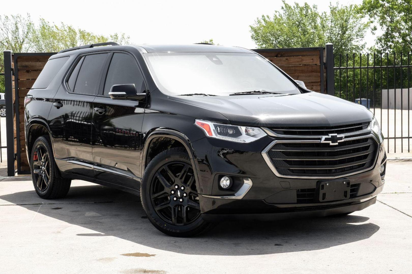 2019 Black Chevrolet Traverse Premier FWD (1GNERKKW0KJ) with an 3.6L V6 DOHC 24V engine, 9-Speed Automatic transmission, located at 2401 E Main St., Grand Prairie, TX, 75050, (972) 262-4440, 32.748981, -96.969643 - Photo#8