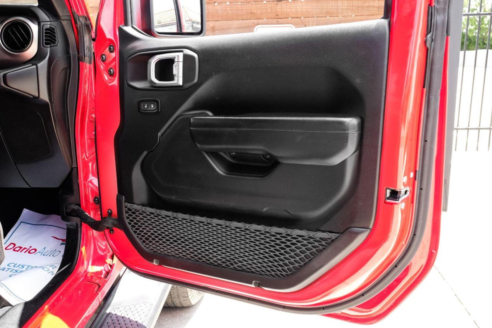 2020 Red Jeep Gladiator Sport (1C6HJTAG1LL) with an 3.6L V6 DOHC 24V engine, located at 2401 E Main St., Grand Prairie, TX, 75050, (972) 262-4440, 32.748981, -96.969643 - Photo#42