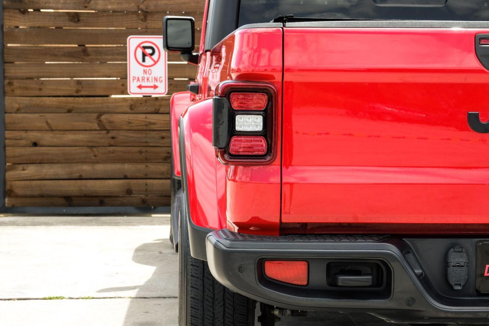 2020 Red Jeep Gladiator Sport (1C6HJTAG1LL) with an 3.6L V6 DOHC 24V engine, located at 2401 E Main St., Grand Prairie, TX, 75050, (972) 262-4440, 32.748981, -96.969643 - Photo#46