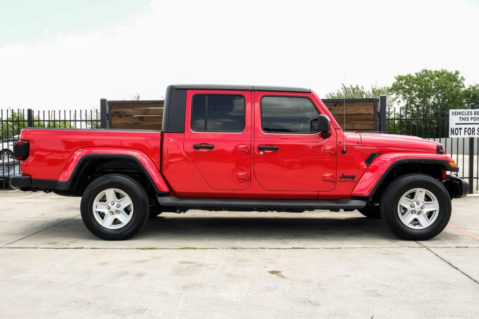 2020 Red Jeep Gladiator Sport (1C6HJTAG1LL) with an 3.6L V6 DOHC 24V engine, located at 2401 E Main St., Grand Prairie, TX, 75050, (972) 262-4440, 32.748981, -96.969643 - Photo#8