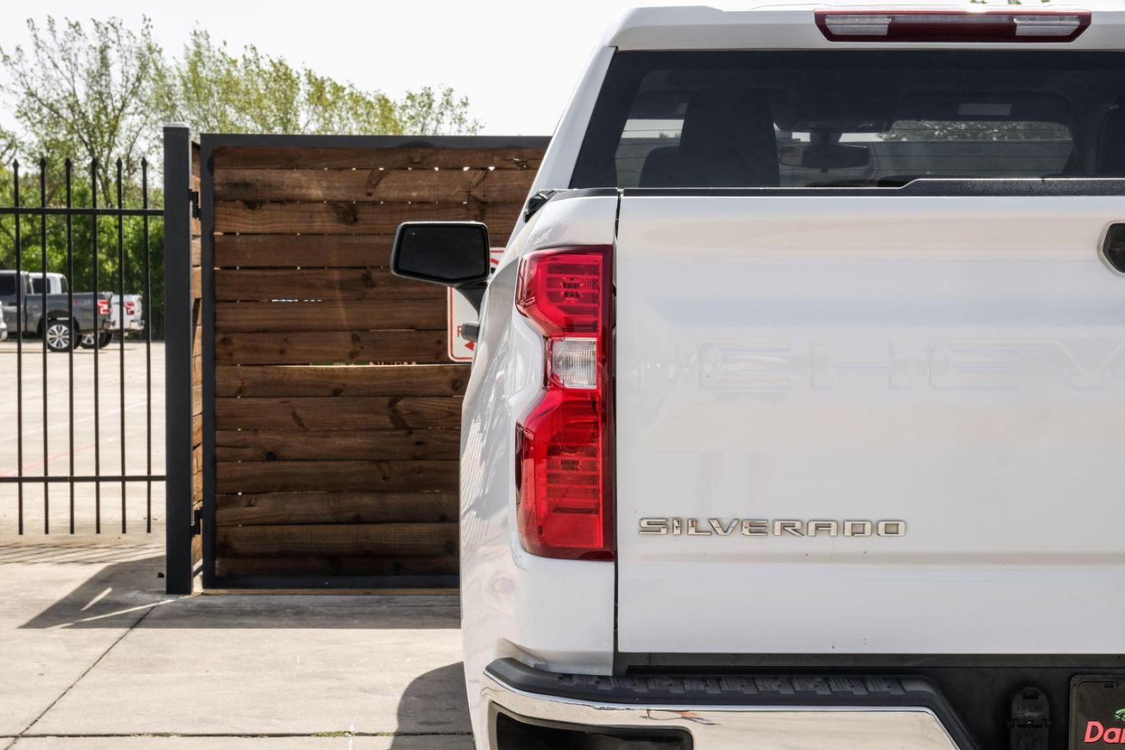 2020 white Chevrolet Silverado 1500 Work Truck Crew Cab Short Box 2WD (3GCPWAEF8LG) with an 5.3L V8 OHV 16V engine, 6-Speed Automatic transmission, located at 2401 E Main St., Grand Prairie, TX, 75050, (972) 262-4440, 32.748981, -96.969643 - Photo#44