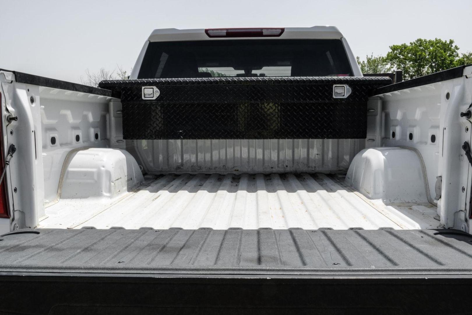 2020 white Chevrolet Silverado 1500 Work Truck Crew Cab Short Box 2WD (3GCPWAEF8LG) with an 5.3L V8 OHV 16V engine, 6-Speed Automatic transmission, located at 2401 E Main St., Grand Prairie, TX, 75050, (972) 262-4440, 32.748981, -96.969643 - Photo#48