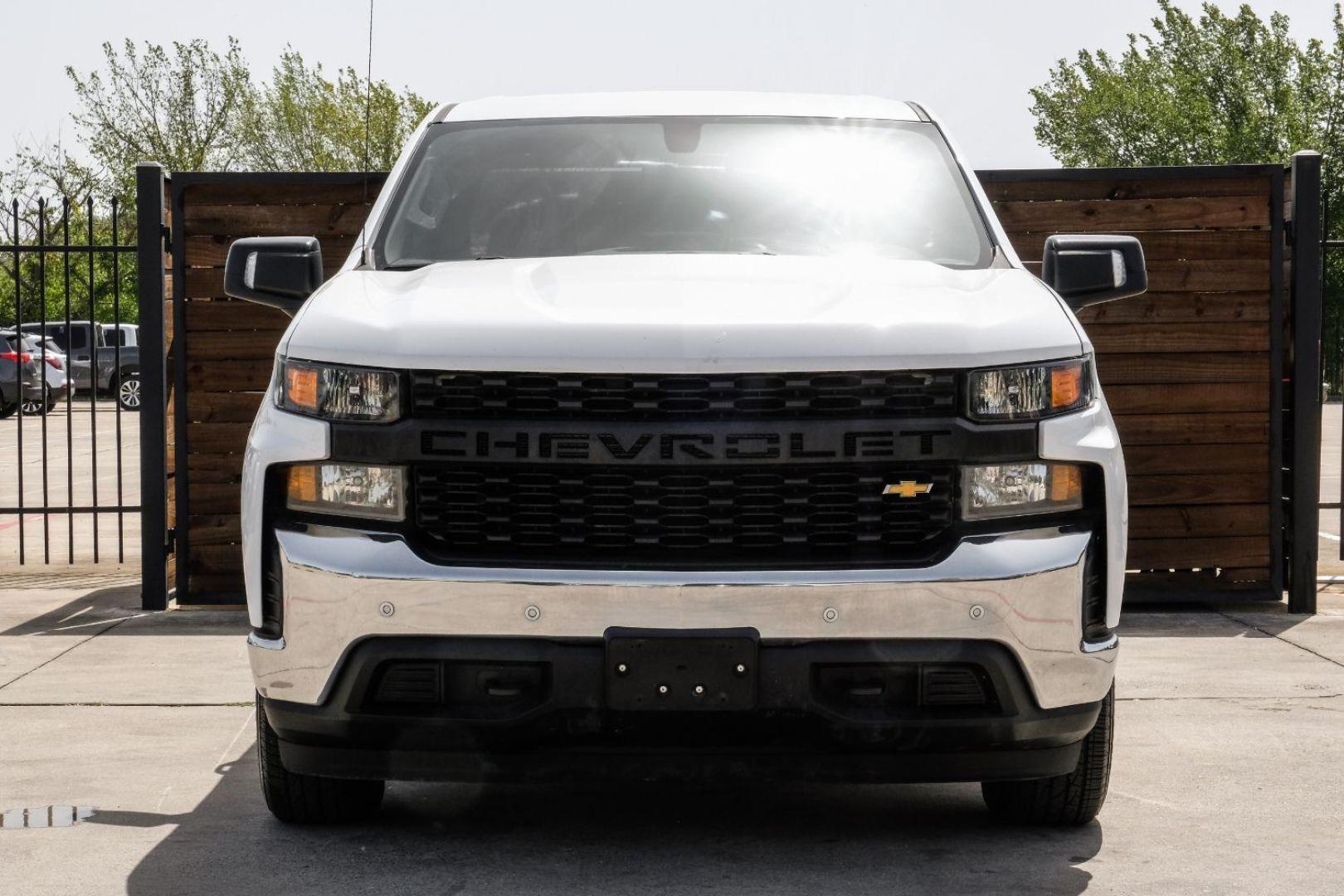 2020 white Chevrolet Silverado 1500 Work Truck Crew Cab Short Box 2WD (3GCPWAEF8LG) with an 5.3L V8 OHV 16V engine, 6-Speed Automatic transmission, located at 2401 E Main St., Grand Prairie, TX, 75050, (972) 262-4440, 32.748981, -96.969643 - Photo#6