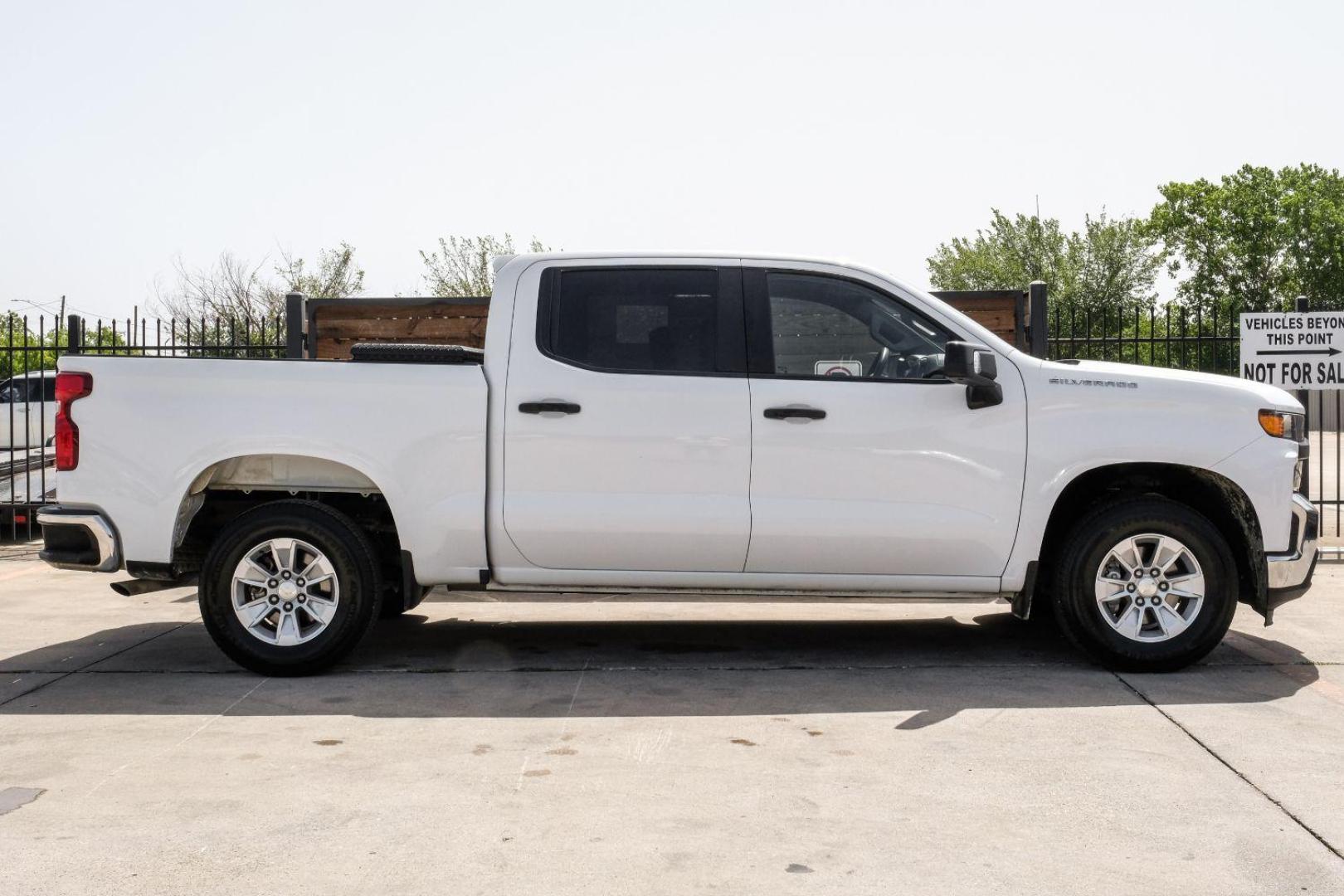 2020 white Chevrolet Silverado 1500 Work Truck Crew Cab Short Box 2WD (3GCPWAEF8LG) with an 5.3L V8 OHV 16V engine, 6-Speed Automatic transmission, located at 2401 E Main St., Grand Prairie, TX, 75050, (972) 262-4440, 32.748981, -96.969643 - Photo#8