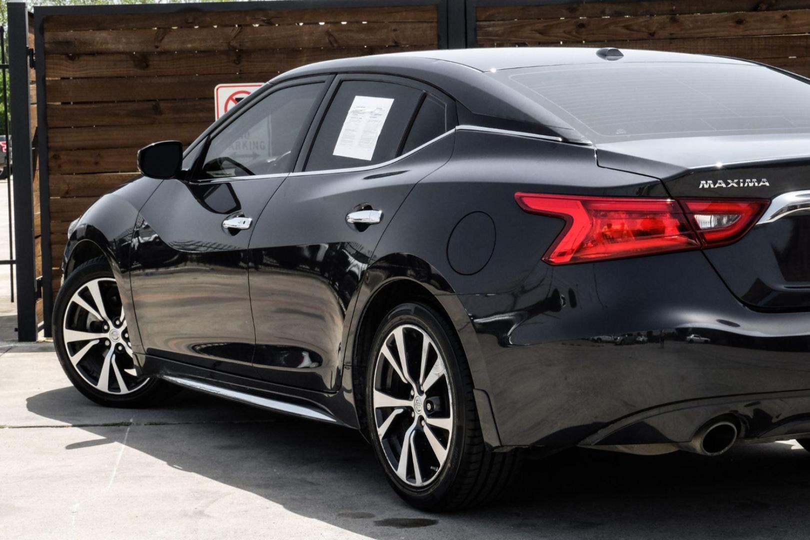 2016 blue Nissan Maxima 3.5 S (1N4AA6AP4GC) with an 3.5L V6 DOHC 24V engine, Continuously Variable Transmission transmission, located at 2401 E Main St., Grand Prairie, TX, 75050, (972) 262-4440, 32.748981, -96.969643 - Photo#12