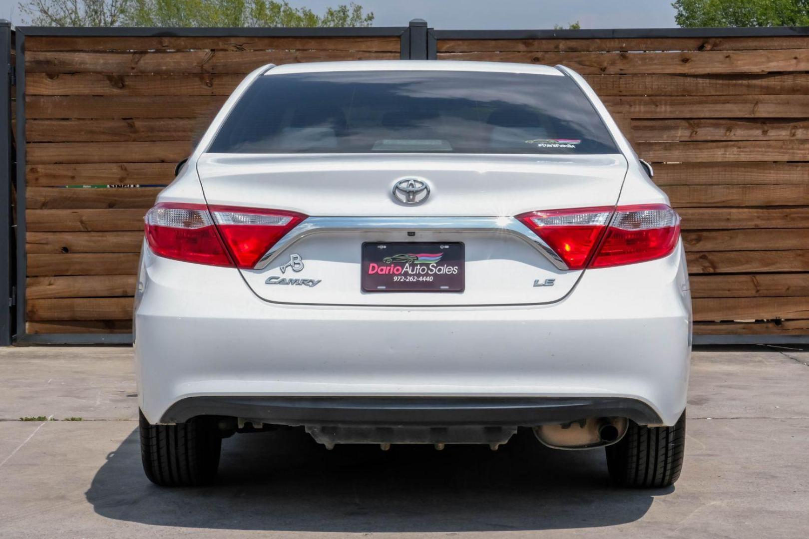 2017 white Toyota Camry LE (4T1BF1FKXHU) with an 2.5L L4 DOHC 16V engine, 6-Speed Automatic transmission, located at 2401 E Main St., Grand Prairie, TX, 75050, (972) 262-4440, 32.748981, -96.969643 - Photo#10