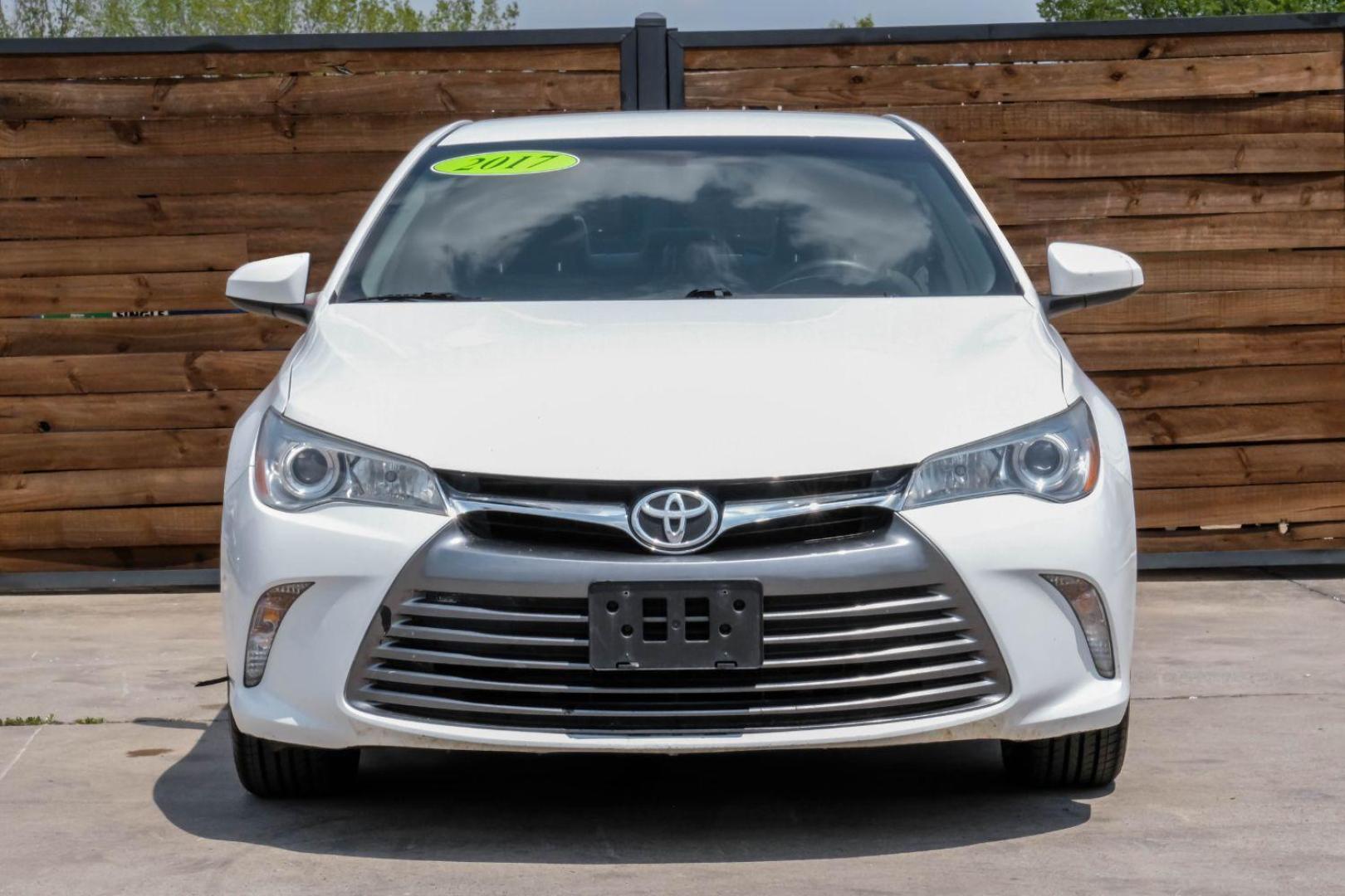 2017 white Toyota Camry LE (4T1BF1FKXHU) with an 2.5L L4 DOHC 16V engine, 6-Speed Automatic transmission, located at 2401 E Main St., Grand Prairie, TX, 75050, (972) 262-4440, 32.748981, -96.969643 - Photo#6