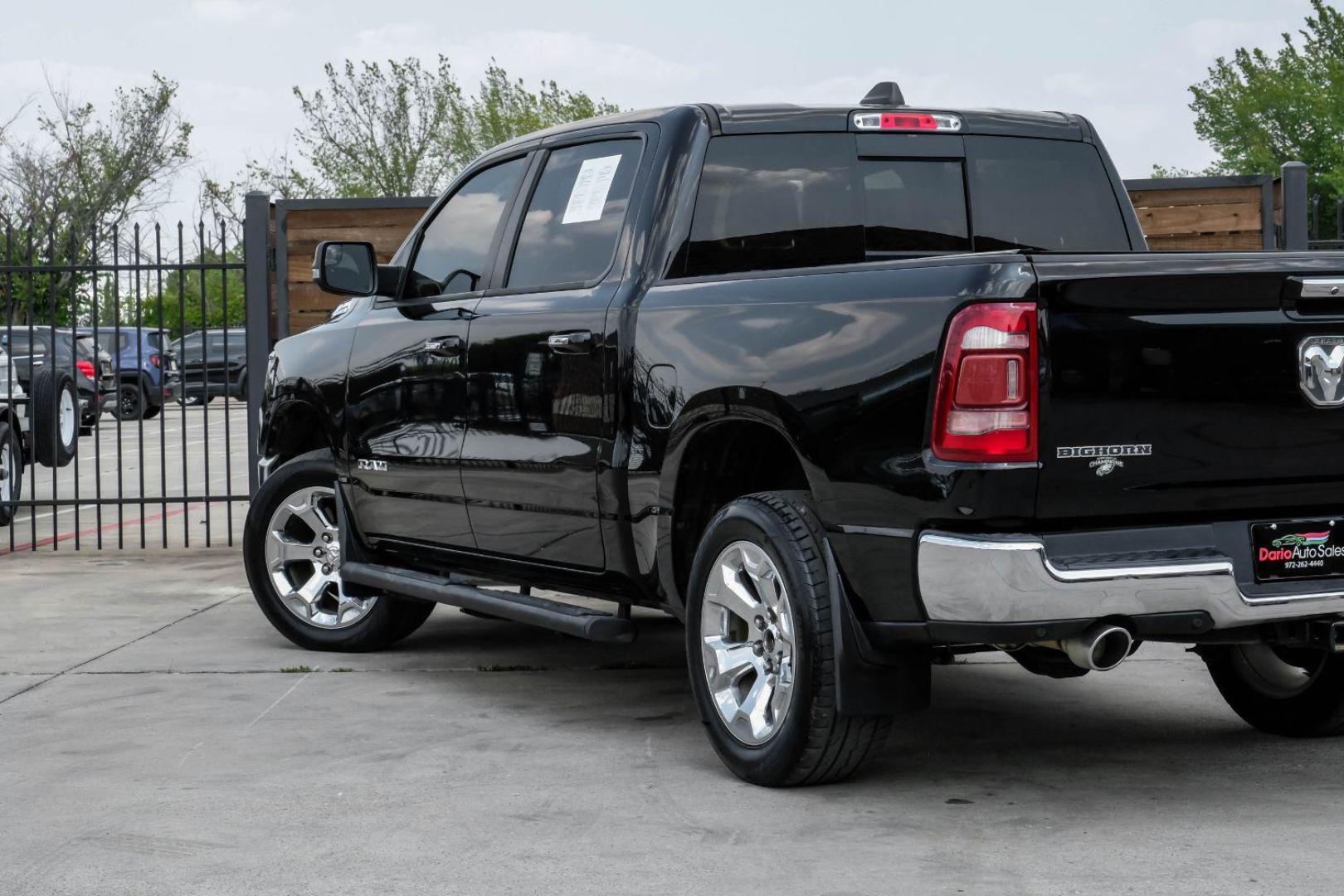 2019 black RAM 1500 Big Horn Crew Cab SWB 2WD (1C6RREFT8KN) with an 5.7L V8 OHV 16V engine, 8-Speed Automatic transmission, located at 2401 E Main St., Grand Prairie, TX, 75050, (972) 262-4440, 32.748981, -96.969643 - Photo#12