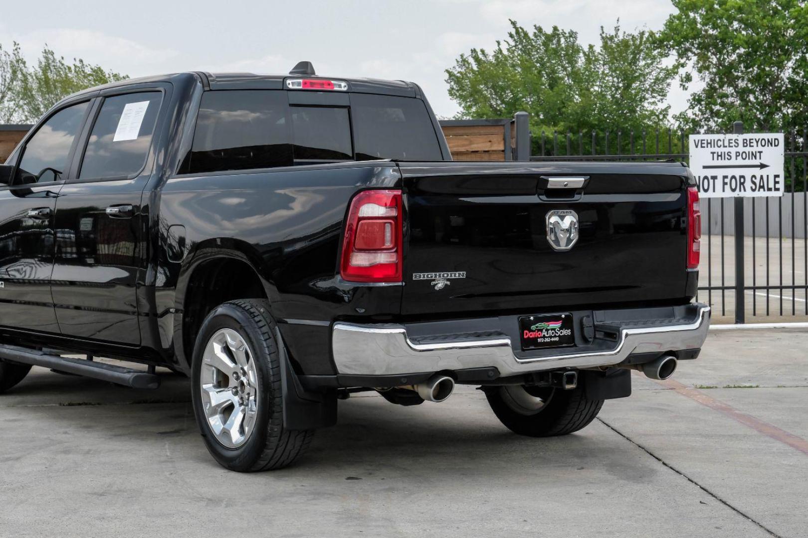 2019 black RAM 1500 Big Horn Crew Cab SWB 2WD (1C6RREFT8KN) with an 5.7L V8 OHV 16V engine, 8-Speed Automatic transmission, located at 2401 E Main St., Grand Prairie, TX, 75050, (972) 262-4440, 32.748981, -96.969643 - Photo#13