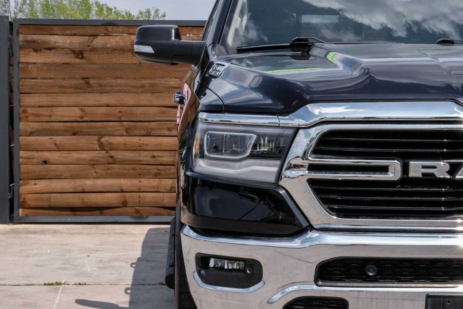 2019 black RAM 1500 Big Horn Crew Cab SWB 2WD (1C6RREFT8KN) with an 5.7L V8 OHV 16V engine, 8-Speed Automatic transmission, located at 2401 E Main St., Grand Prairie, TX, 75050, (972) 262-4440, 32.748981, -96.969643 - Photo#48