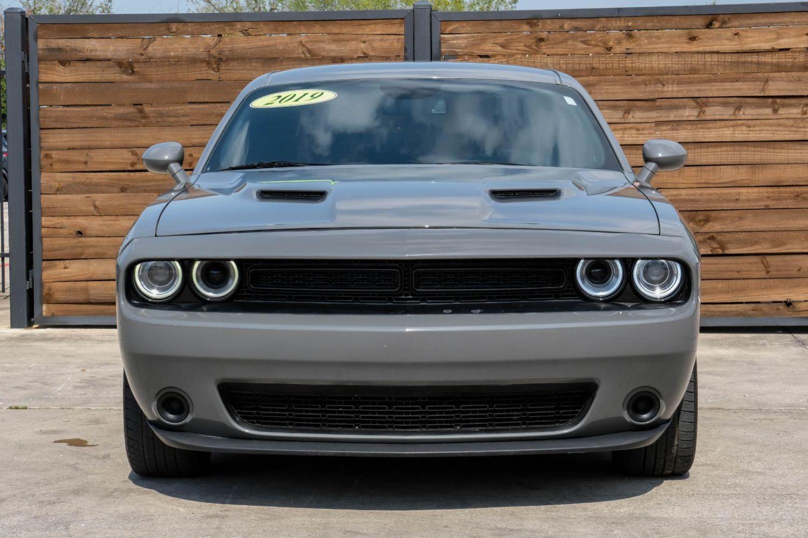 2019 gray Dodge Challenger SXT (2C3CDZAG2KH) with an 3.6L V6 DOHC 24V engine, 8-Speed Automatic transmission, located at 2401 E Main St., Grand Prairie, TX, 75050, (972) 262-4440, 32.748981, -96.969643 - Photo#6