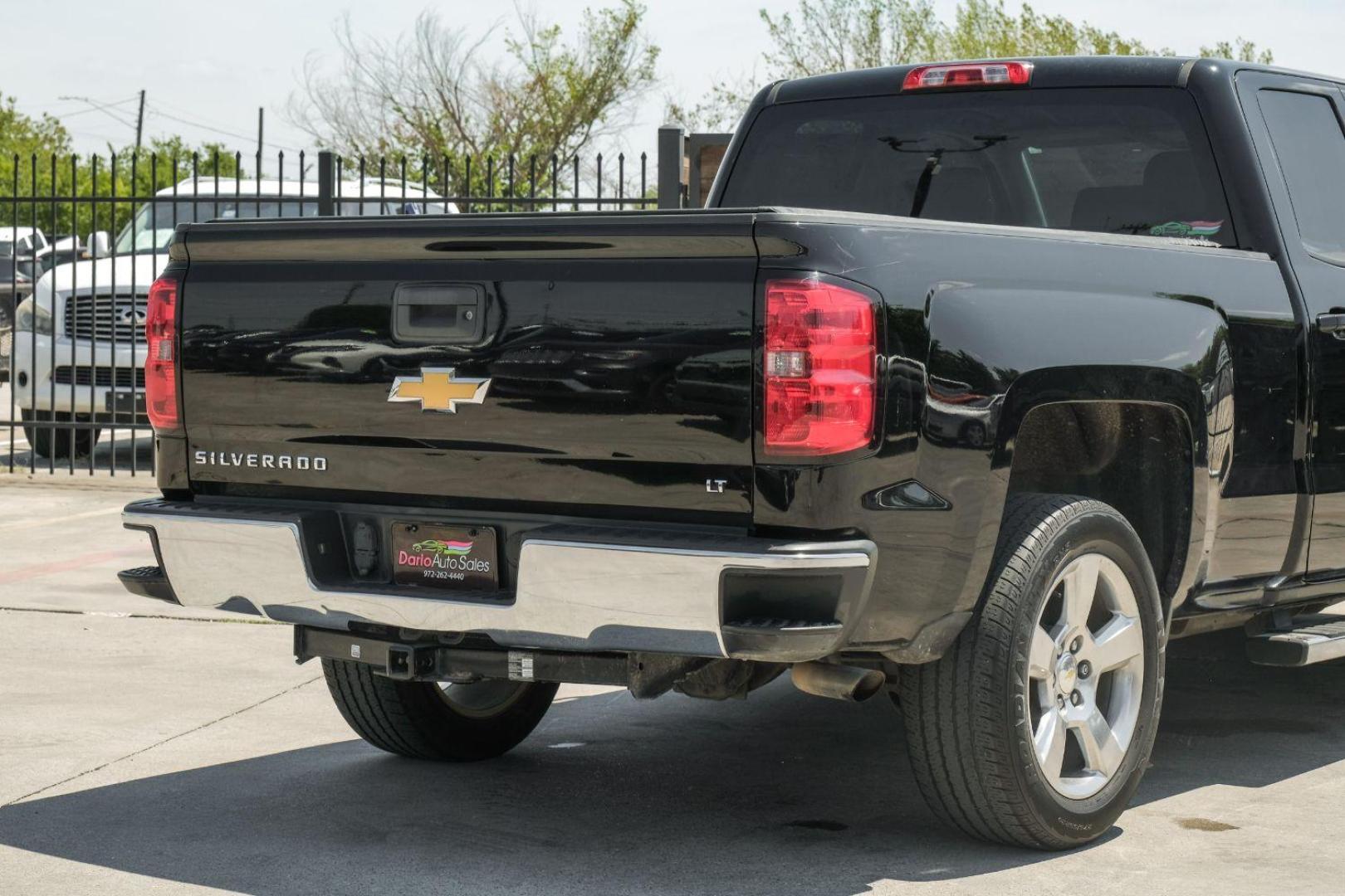 2014 black Chevrolet Silverado 1500 1LT Double Cab 2WD (1GCRCREH2EZ) with an 4.3L V6 OHV 12V engine, 6-Speed Automatic transmission, located at 2401 E Main St., Grand Prairie, TX, 75050, (972) 262-4440, 32.748981, -96.969643 - Photo#9