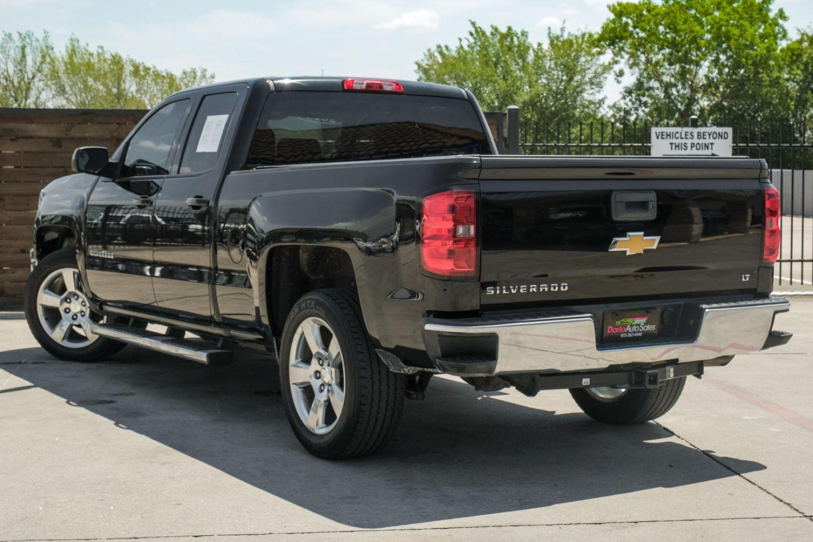 2014 black Chevrolet Silverado 1500 1LT Double Cab 2WD (1GCRCREH2EZ) with an 4.3L V6 OHV 12V engine, 6-Speed Automatic transmission, located at 2401 E Main St., Grand Prairie, TX, 75050, (972) 262-4440, 32.748981, -96.969643 - Photo#12