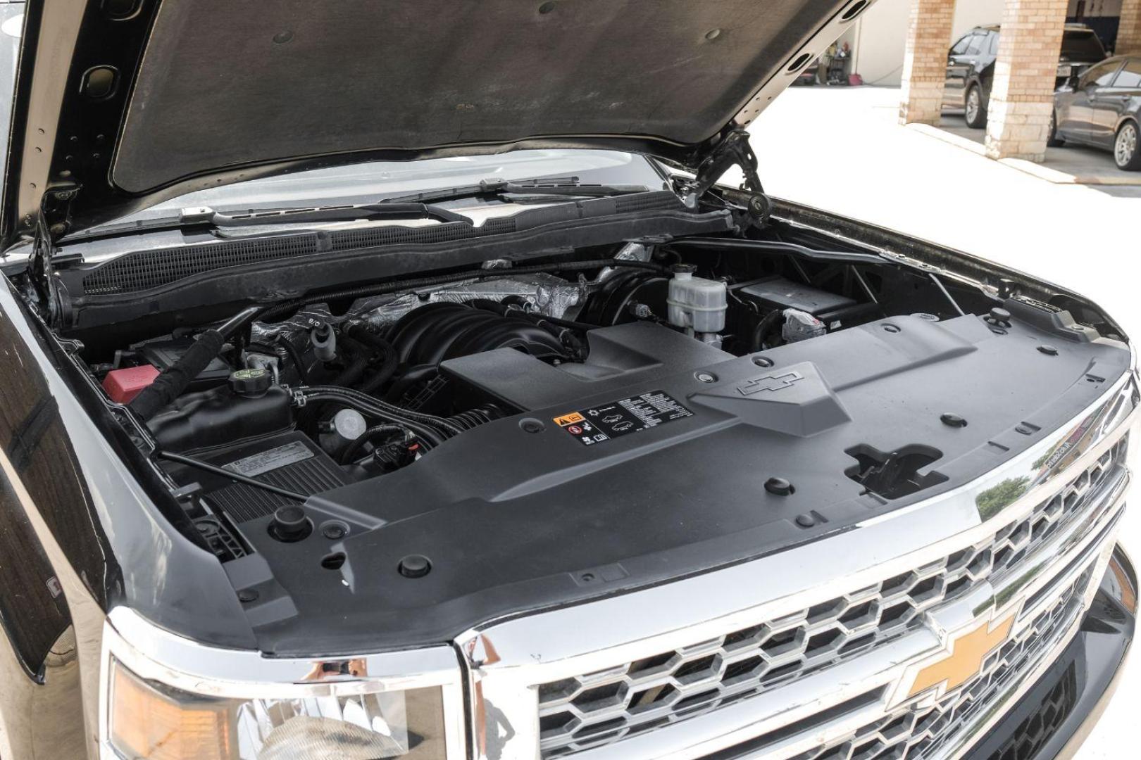 2014 black Chevrolet Silverado 1500 1LT Double Cab 2WD (1GCRCREH2EZ) with an 4.3L V6 OHV 12V engine, 6-Speed Automatic transmission, located at 2401 E Main St., Grand Prairie, TX, 75050, (972) 262-4440, 32.748981, -96.969643 - Photo#54