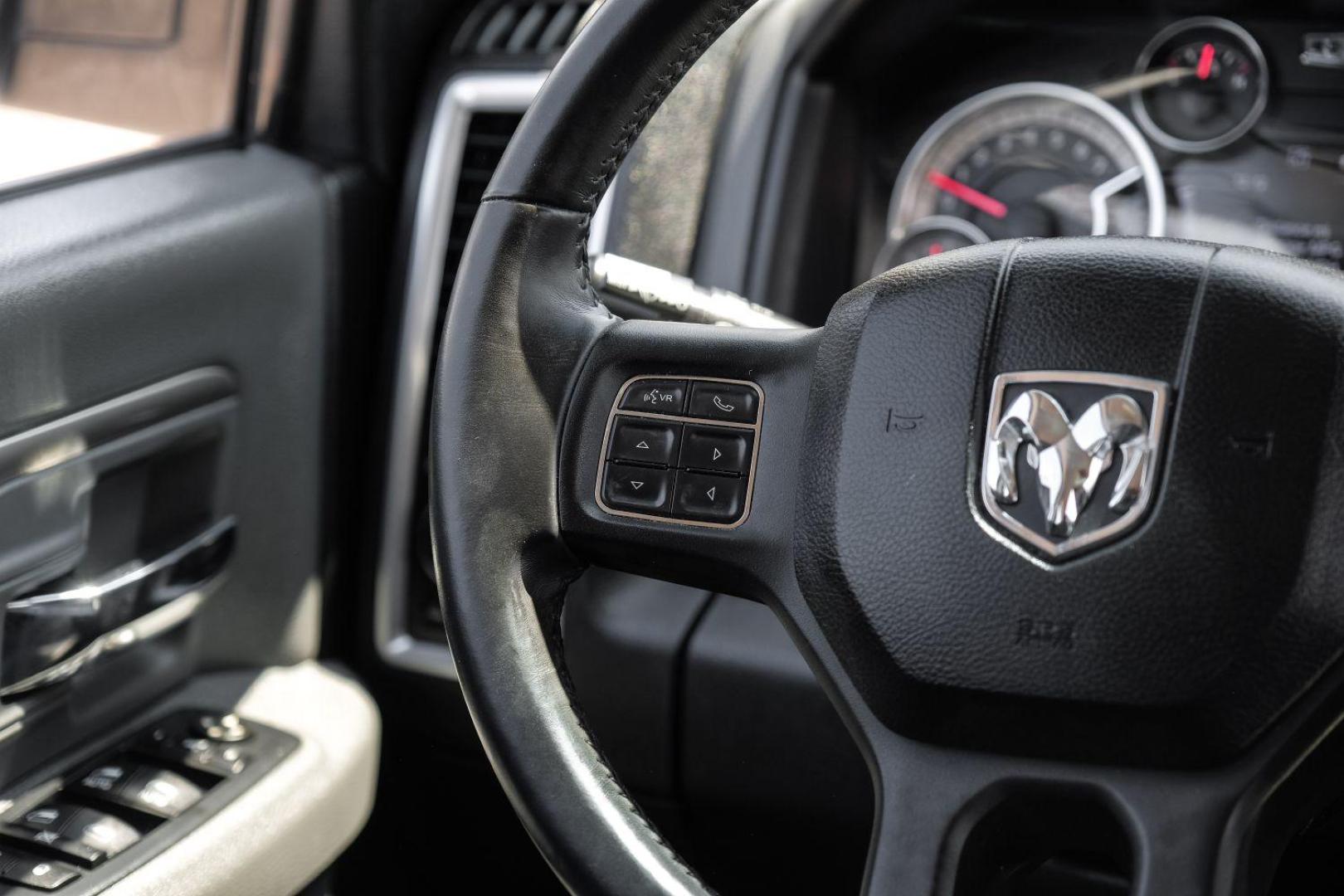 2017 White RAM 1500 SLT Crew Cab SWB 2WD (1C6RR6LGXHS) with an 3.6L V6 DOHC 24V FFV engine, 8-Speed Automatic transmission, located at 2401 E Main St., Grand Prairie, TX, 75050, (972) 262-4440, 32.748981, -96.969643 - Photo#21