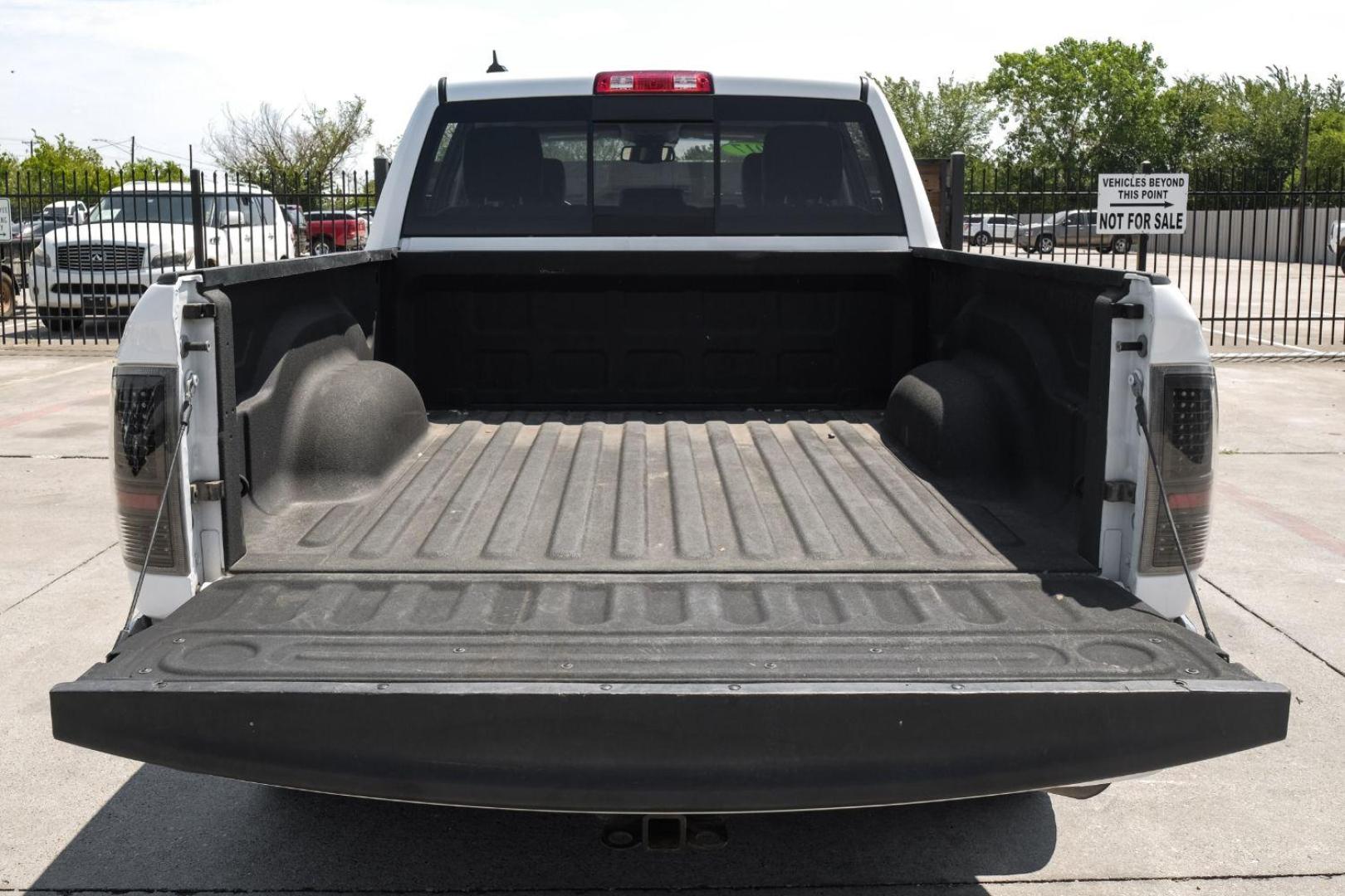 2017 White RAM 1500 SLT Crew Cab SWB 2WD (1C6RR6LGXHS) with an 3.6L V6 DOHC 24V FFV engine, 8-Speed Automatic transmission, located at 2401 E Main St., Grand Prairie, TX, 75050, (972) 262-4440, 32.748981, -96.969643 - Photo#57