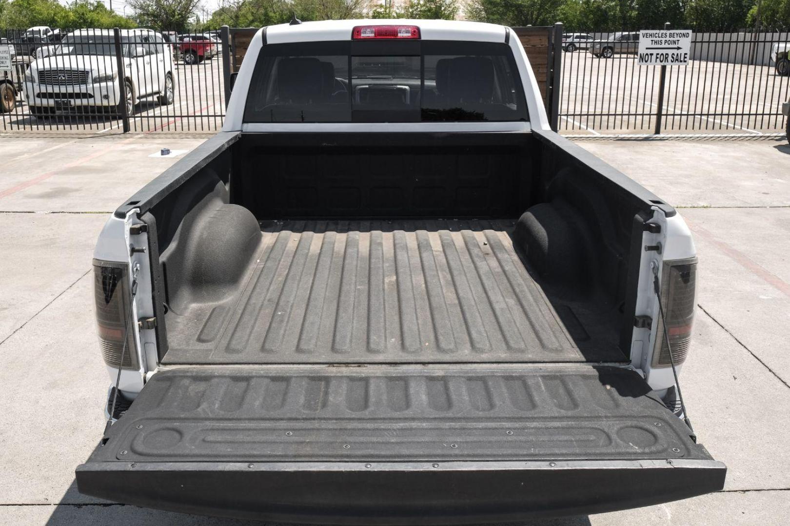 2017 White RAM 1500 SLT Crew Cab SWB 2WD (1C6RR6LGXHS) with an 3.6L V6 DOHC 24V FFV engine, 8-Speed Automatic transmission, located at 2401 E Main St., Grand Prairie, TX, 75050, (972) 262-4440, 32.748981, -96.969643 - Photo#58