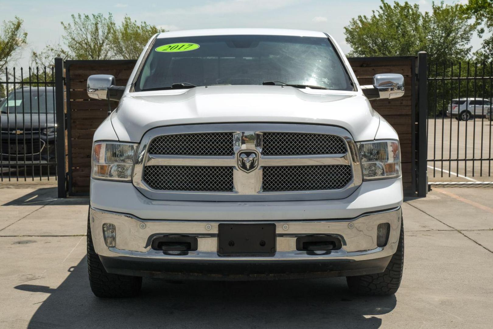 2017 White RAM 1500 SLT Crew Cab SWB 2WD (1C6RR6LGXHS) with an 3.6L V6 DOHC 24V FFV engine, 8-Speed Automatic transmission, located at 2401 E Main St., Grand Prairie, TX, 75050, (972) 262-4440, 32.748981, -96.969643 - Photo#6