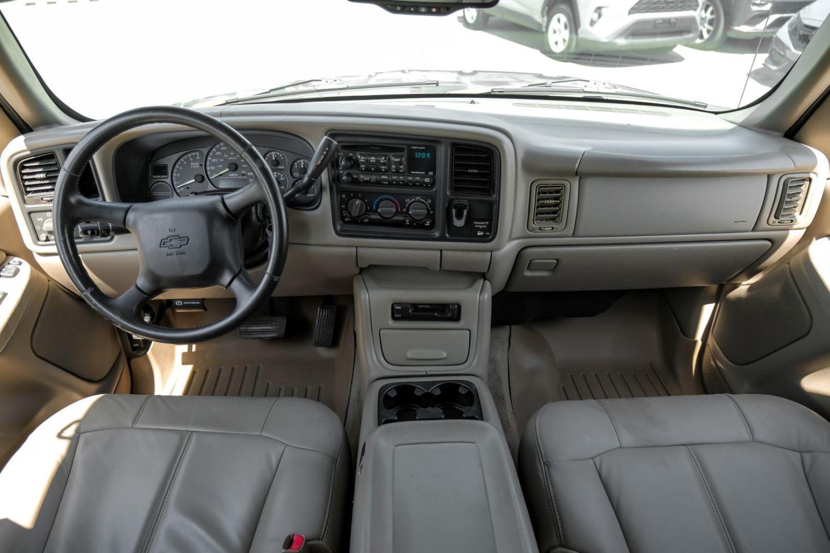 2001 GOLD Chevrolet Silverado 1500 LT Ext. Cab Long Bed 2WD with OnStar (2GCEC19T511) with an 5.3L V8 OHV 16V engine, 4-Speed Automatic transmission, located at 2401 E Main St., Grand Prairie, TX, 75050, (972) 262-4440, 32.748981, -96.969643 - Photo#18