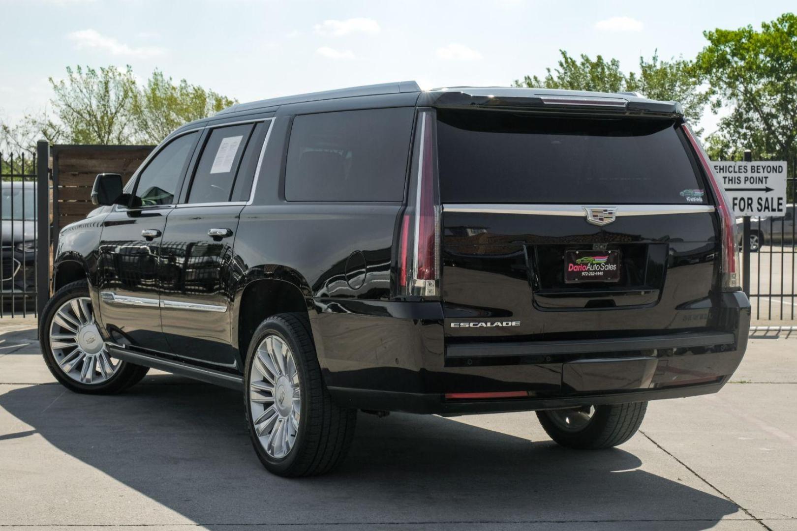 2017 Black Cadillac Escalade ESV 2WD Platinum (1GYS3KKJ7HR) with an 6.2L V8 OHV 16V FFV engine, 8-Speed Automatic transmission, located at 2401 E Main St., Grand Prairie, TX, 75050, (972) 262-4440, 32.748981, -96.969643 - Photo#13