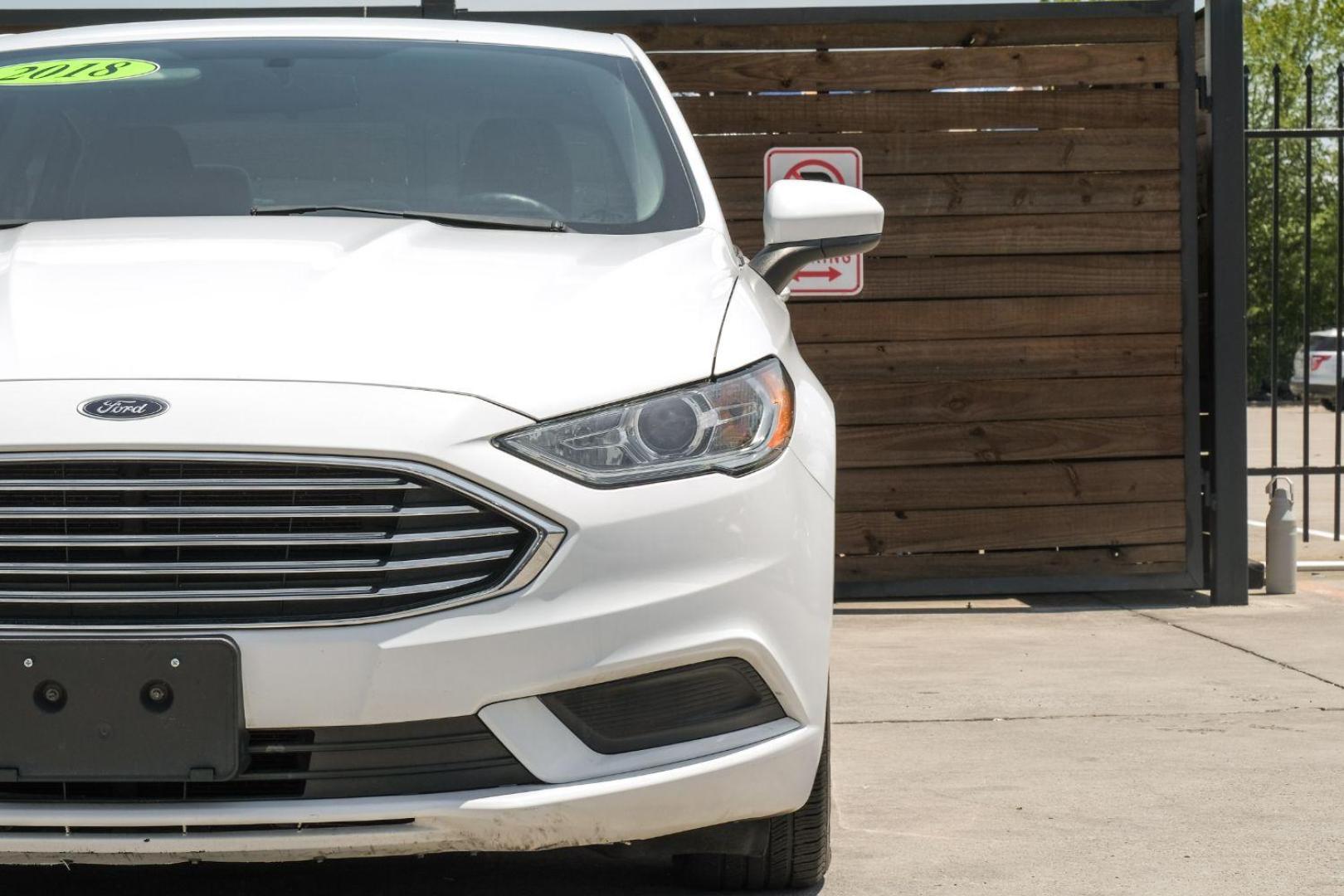 2018 white Ford Fusion S (3FA6P0G7XJR) with an 2.5L L4 DOHC 16V engine, 6-Speed Automatic transmission, located at 2401 E Main St., Grand Prairie, TX, 75050, (972) 262-4440, 32.748981, -96.969643 - Photo#48