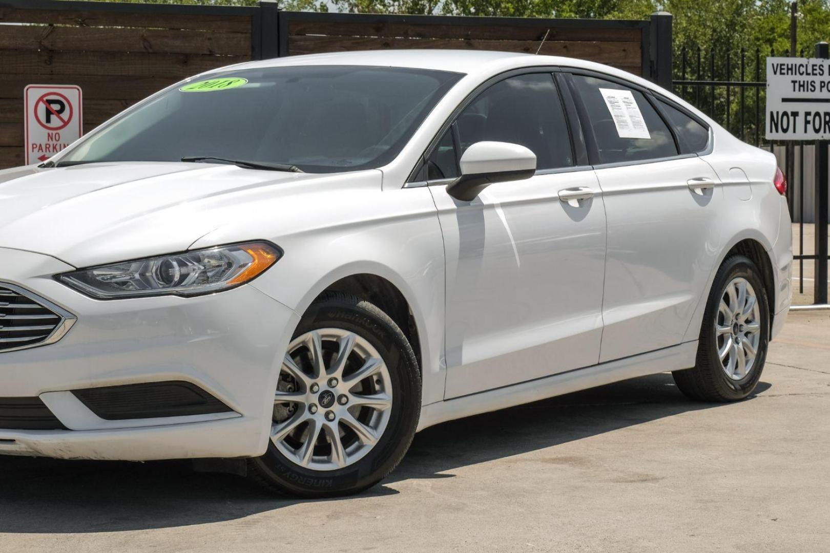 2018 white Ford Fusion S (3FA6P0G7XJR) with an 2.5L L4 DOHC 16V engine, 6-Speed Automatic transmission, located at 2401 E Main St., Grand Prairie, TX, 75050, (972) 262-4440, 32.748981, -96.969643 - Photo#5