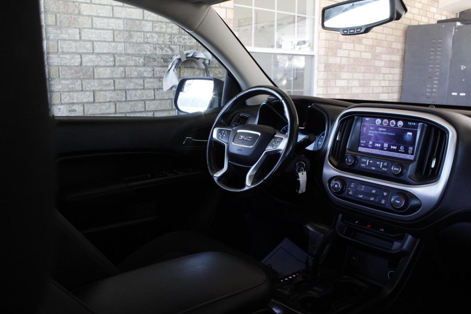 2018 GRAY GMC Canyon SLE Crew Cab 2WD (1GTG5CEA7J1) with an 2.5L L4 DOHC 24V engine, 6-Speed Automatic transmission, located at 2401 E Main St., Grand Prairie, TX, 75050, (972) 262-4440, 32.748981, -96.969643 - Photo#17