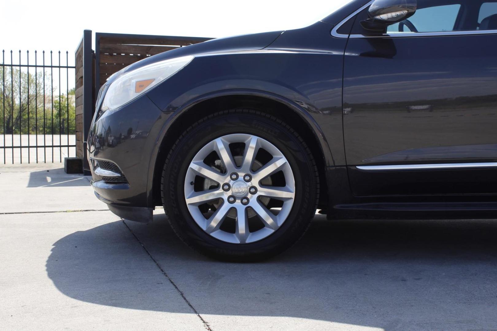 2016 GRAY Buick Enclave Premium FWD (5GAKRCKD8GJ) with an 3.6L V6 DOHC 24V engine, 6-Speed Automatic Overdrive transmission, located at 2401 E Main St., Grand Prairie, TX, 75050, (972) 262-4440, 32.748981, -96.969643 - Photo#13