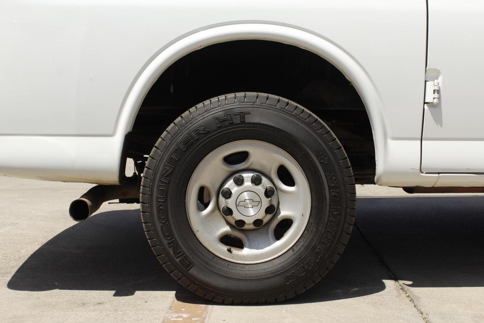 2019 white Chevrolet Express 2500 Cargo (1GCWGAFP6K1) with an 4.3L V6 engine, 6-Speed Automatic transmission, located at 2401 E Main St., Grand Prairie, TX, 75050, (972) 262-4440, 32.748981, -96.969643 - Photo#24