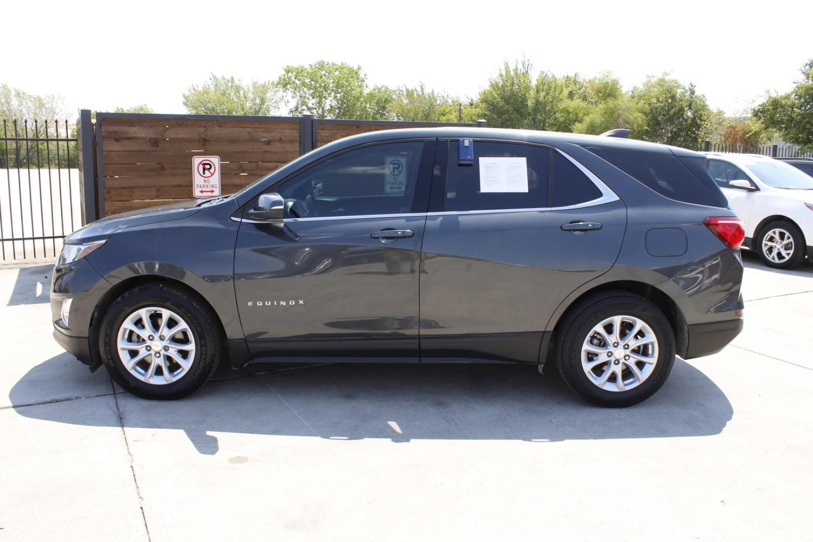 2019 GRAY Chevrolet Equinox LT 2WD (3GNAXKEV4KL) with an 1.5L L4 DOHC 16V TURBO engine, 6-Speed Automatic transmission, located at 2401 E Main St., Grand Prairie, TX, 75050, (972) 262-4440, 32.748981, -96.969643 - Photo#3