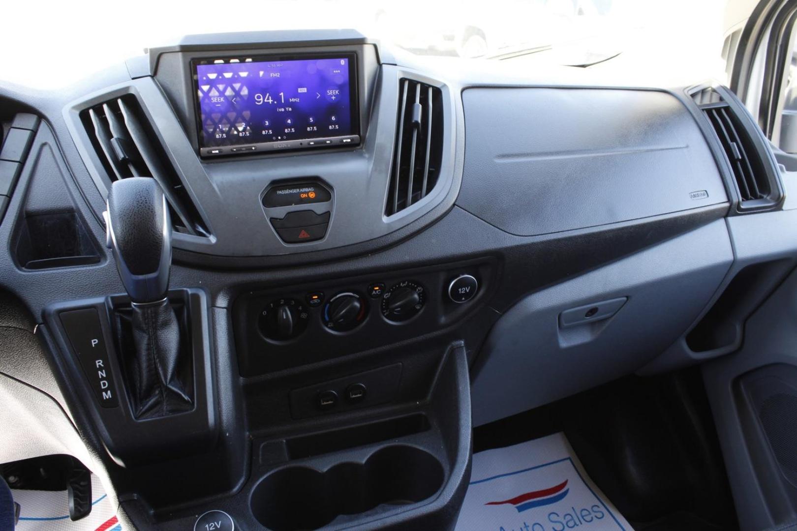 2018 WHITE Ford Transit 250 Van Low Roof 60/40 Pass.130-in. WB (1FTYR1ZM6JK) with an 3.7L V6 DOHC 24V engine, 6-Speed Automatic transmission, located at 2401 E Main St., Grand Prairie, TX, 75050, (972) 262-4440, 32.748981, -96.969643 - Photo#6