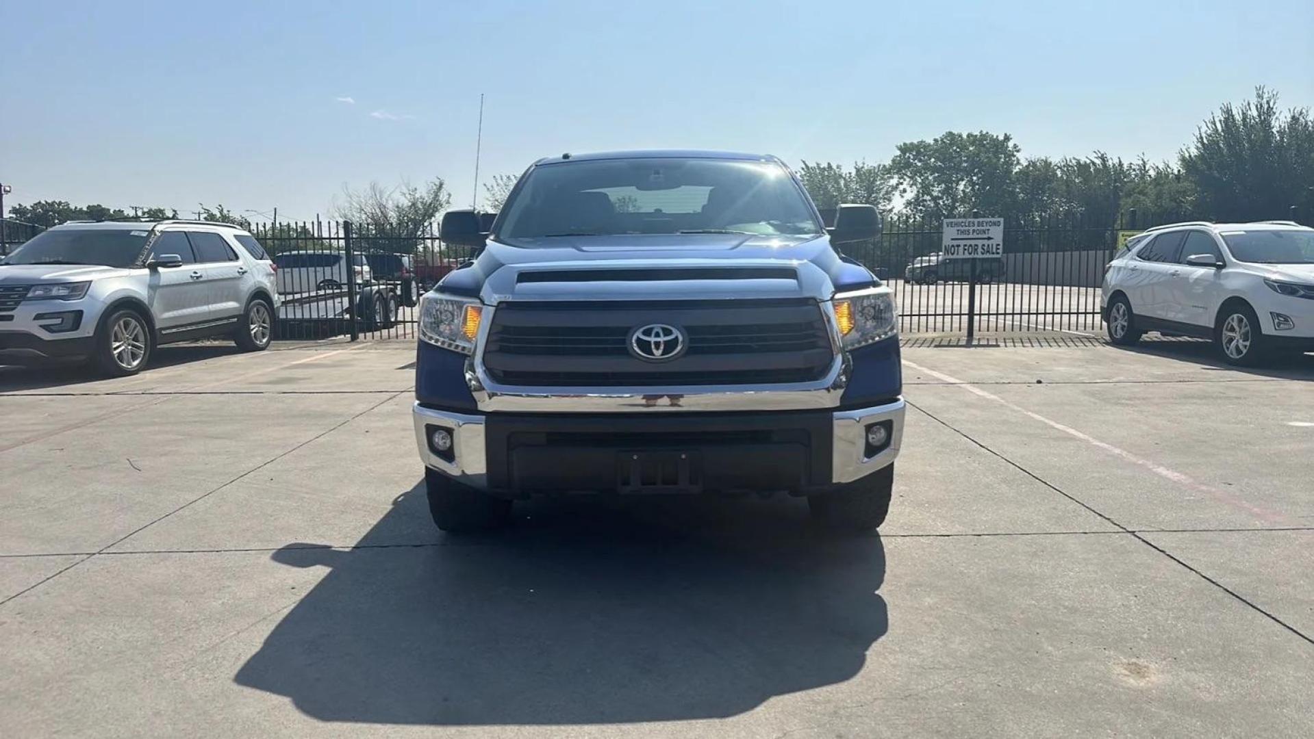 2014 BLUE Toyota Tundra SR5 5.7L V8 CrewMax 2WD (5TFEY5F10EX) with an 5.7L V8 DOHC 32V engine, 6-Speed Automatic transmission, located at 2401 E Main St., Grand Prairie, TX, 75050, (972) 262-4440, 32.748981, -96.969643 - Photo#1